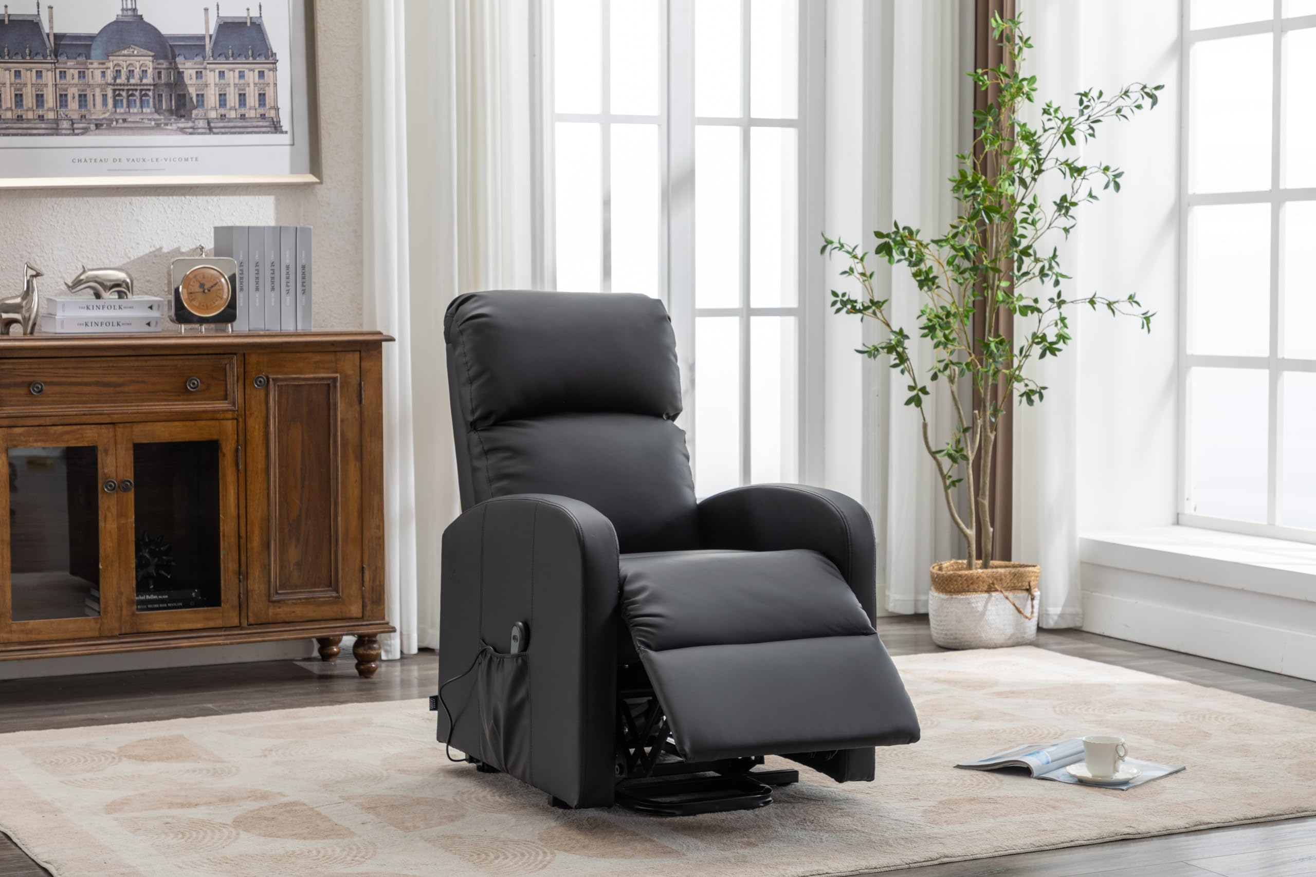 Poltrona elettrica ottima qualità comfort e sostegno quando ci si alza o ci si siede Sistema autoaiuto (Alza persone). Inclinazione elettrica. articolata. Rivestita in similpelle anticrepa colore nero