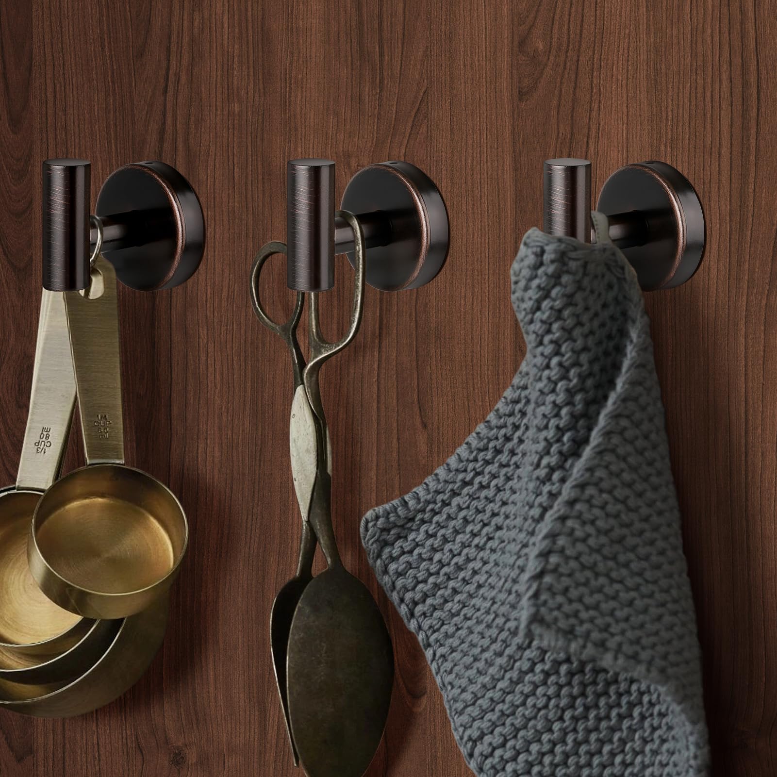 YUET 2 Pcs Bathroom Towel Hook,Screw in Metal Coat Hooks, Heavy Duty 10kg Capacity - Image 2