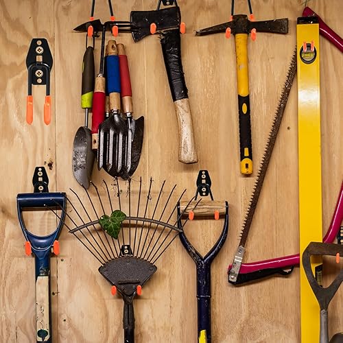 Miniatura 7 de Paquete de 12 ganchos de garaje dobles resistentes con 2 correas de almacenamiento de cable de extensión, regalos para papá, regalos de herramientas