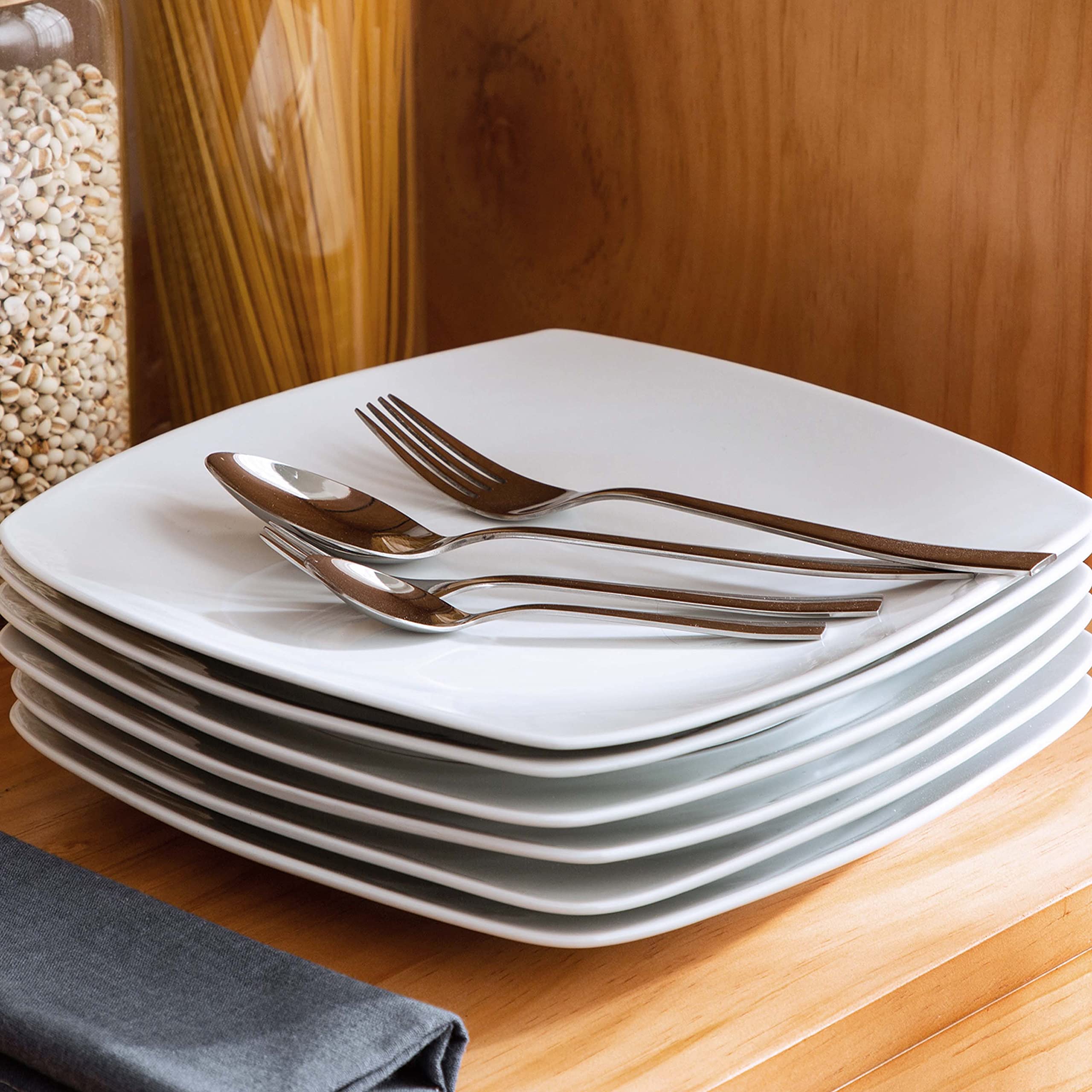 MALACASA Série JULIA Assiettes Plates pour 24 Personnes, Ø 23 cm, Assiettes Blanches en Porcelaine, Compatibles avec le lave-vaisselle et le micro-ondes, Service Vaisselle 24 Personnes