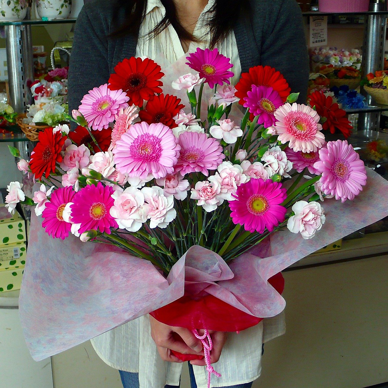 サンプル品】ピンクの花束 ラッピング有り バラ ガーベラ