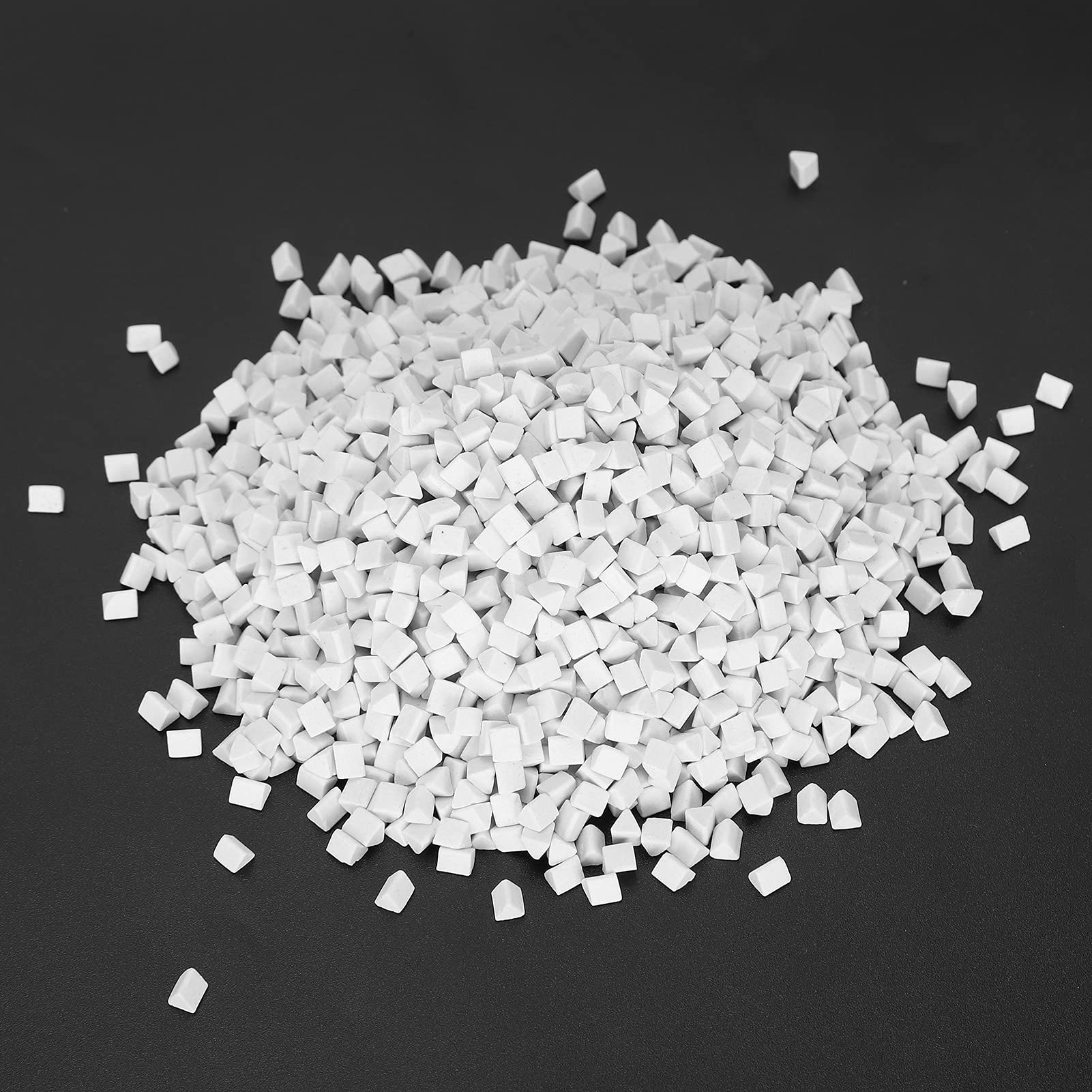 Abrasif Triangulaire en Céramique pour Polissage de Bijoux, pour Polisseuse à Vibrations, 4 Mm, 500 G