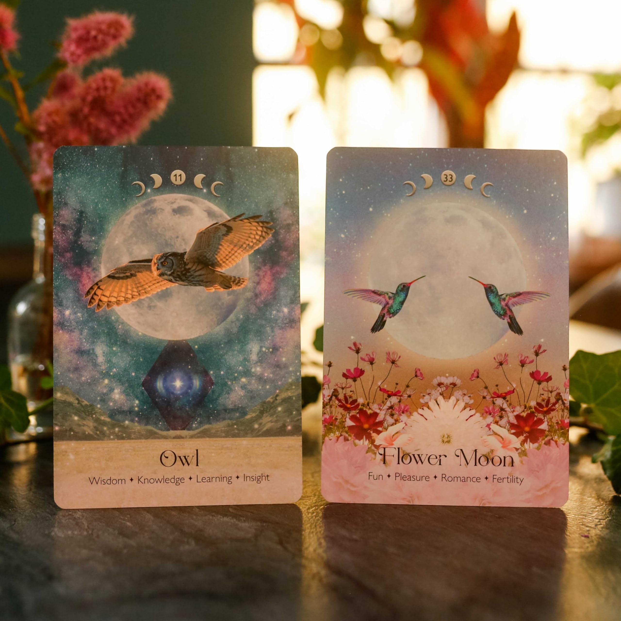 Lunar Magic Oracle - 40 Mooncards with Booklet (English)