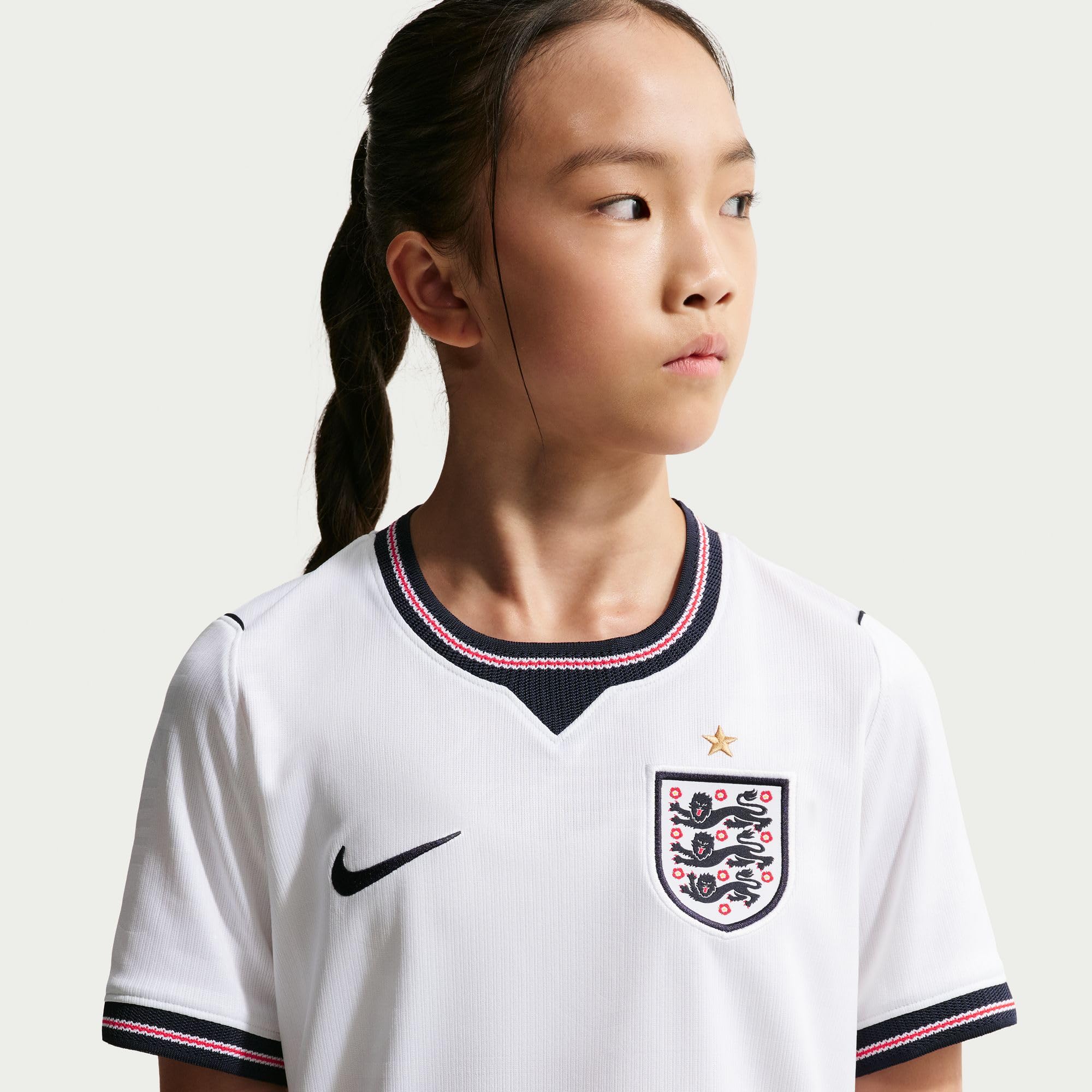 Nike England National Team Dri-Fit Stadium Home T-Shirt Unisex - Bambini e Ragazzi (Pacco da 1)