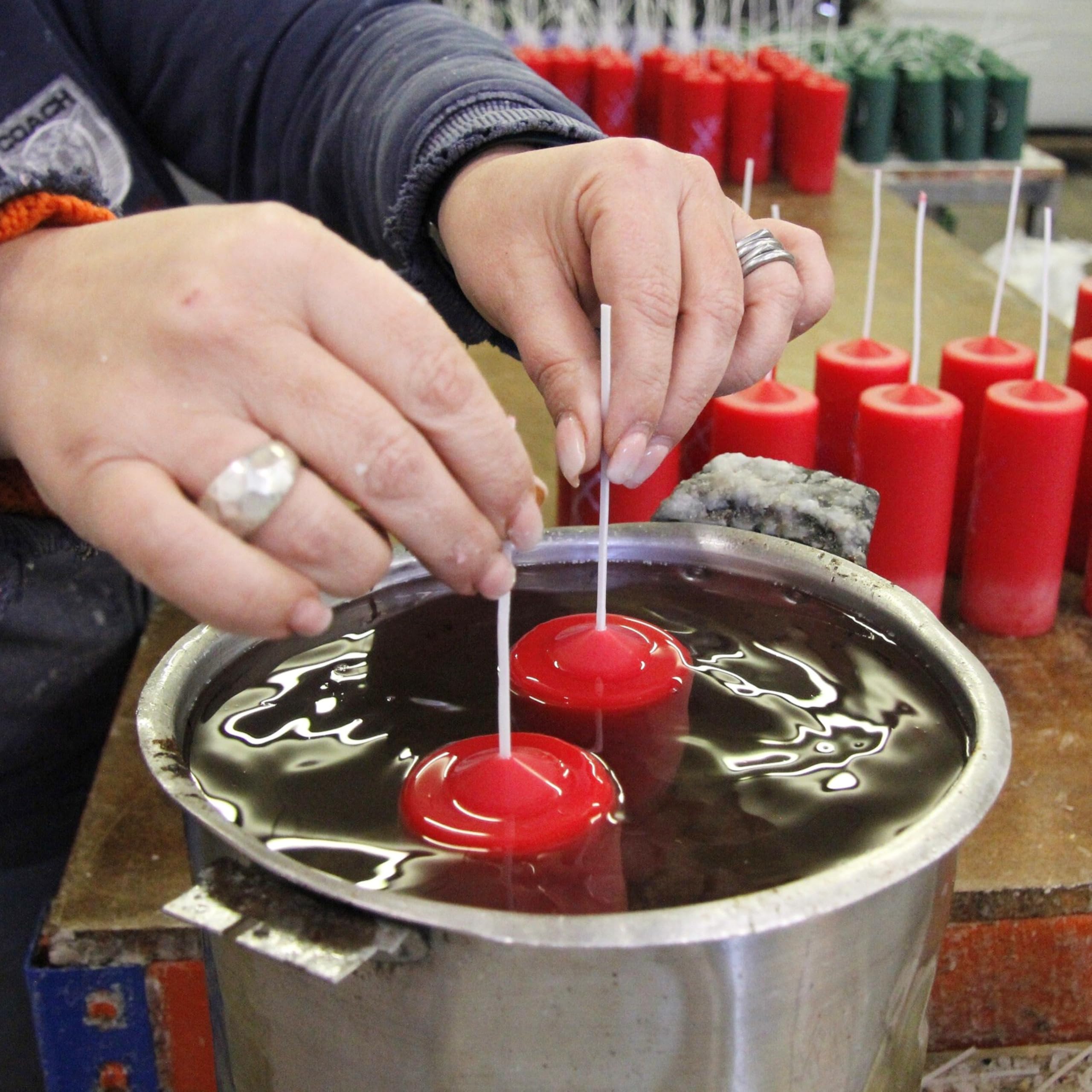 Velón Propósito Abrir Todos Los Caminos – Rojo | Vela Ritualizada Artesanal con Sales y Resinas para Potenciar Proyectos y Eliminar Obstáculos | Con Oración e Instrucciones