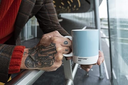 Miniatura 4 de Pantone 101030009 - Taza de porcelana (12.7 fl oz, porcelana, 9, 3.3 x 3.3 x 4.8 in), color gris y blanco