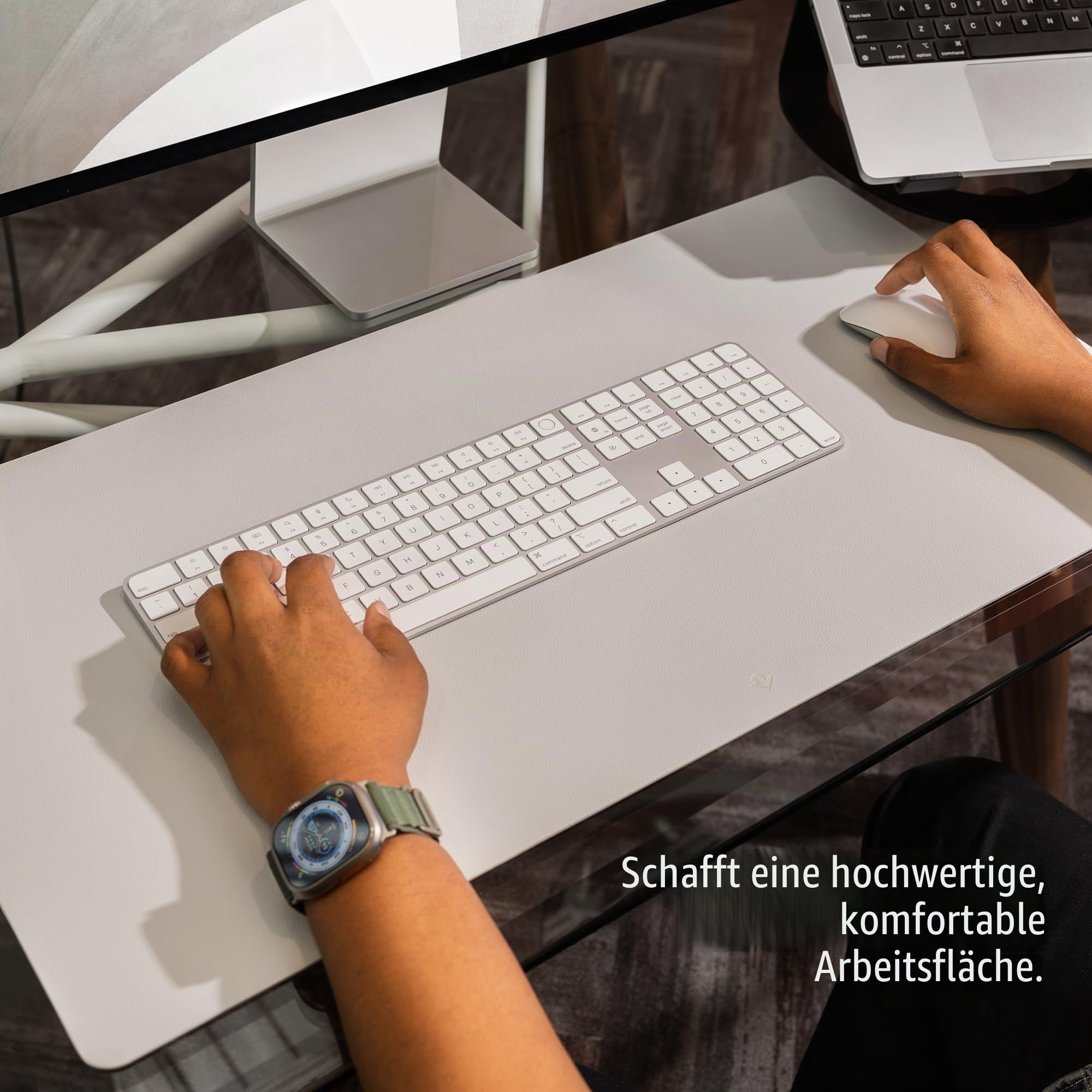 Twelve South DeskPad | Nachhaltige Leder-Verlängerungsmatte für die Maus, spritzwasserfest, rutschfeste Mausoberfläche, optimale Größe für den Displaygebrauch, Schwarz