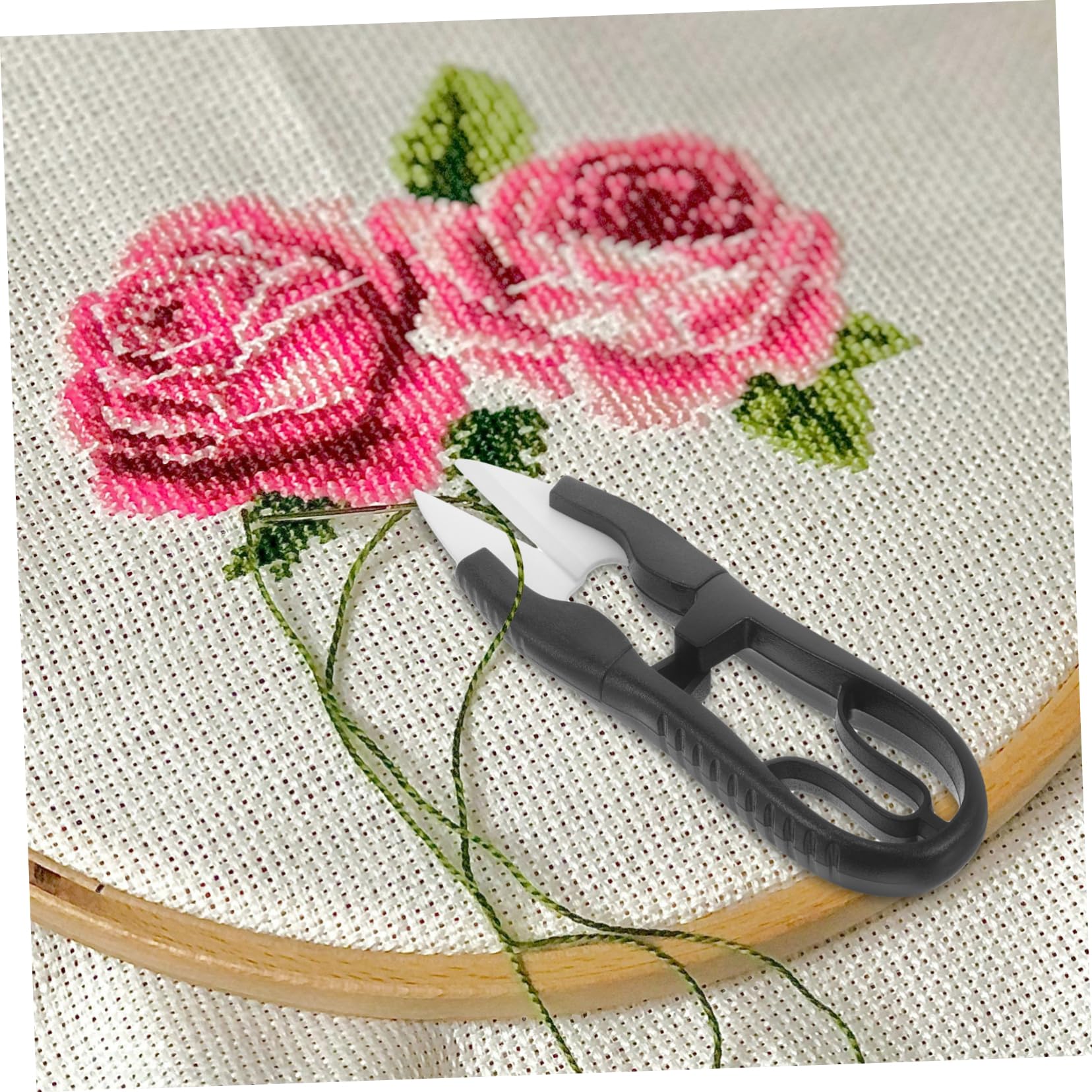 Lurrose 4pezzi Forbici Da Cucito Portatili Inossidabile Forbici Per Ricamo e Artigianato Con Manico Ergonomico Strumento Pratico Per Lavori Manuali e Scrapbooking