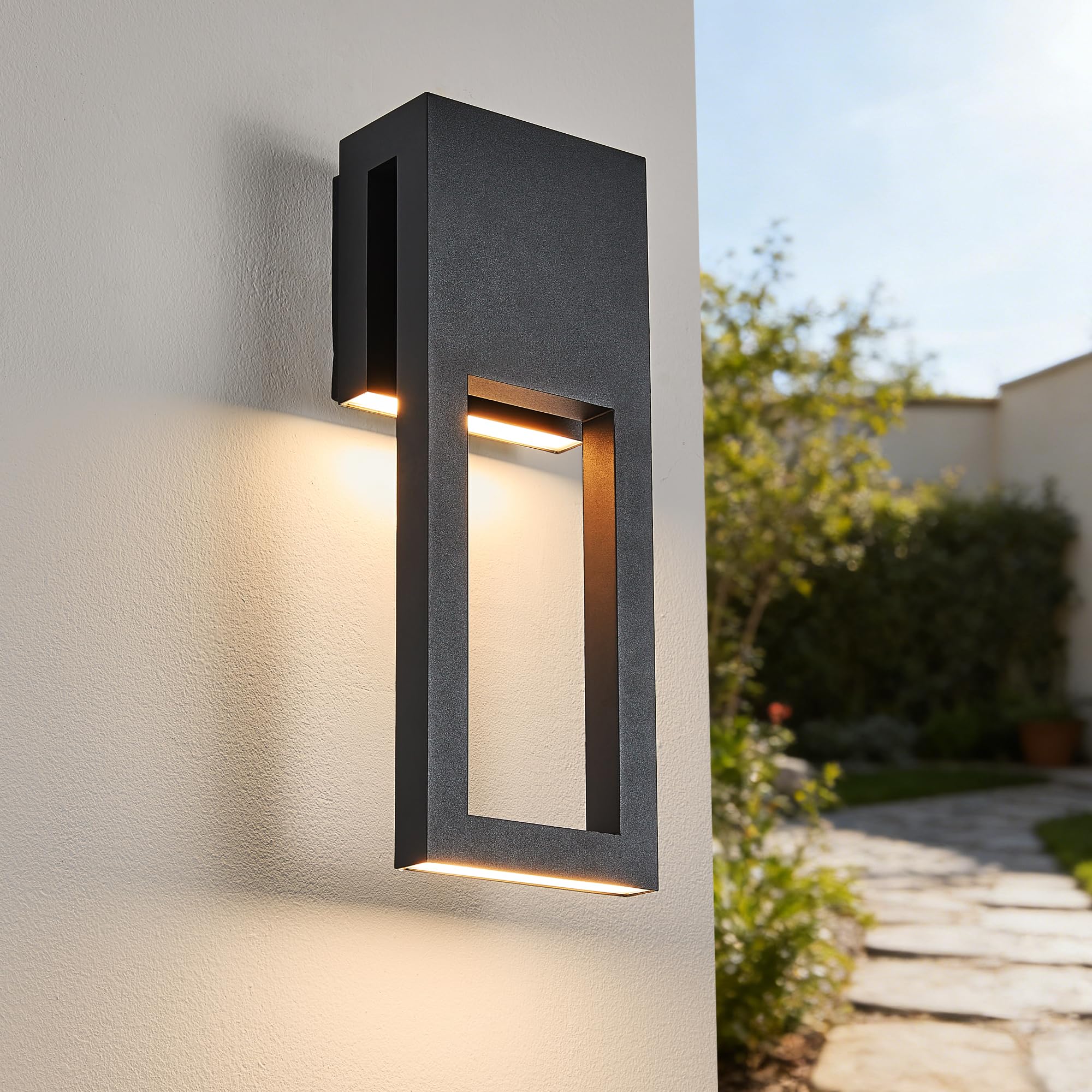 Modern Outdoor Wall Light 3000K Warm White IP65 Waterproof 20W Integrated LED Sconce Textured Black Finish with Frosted