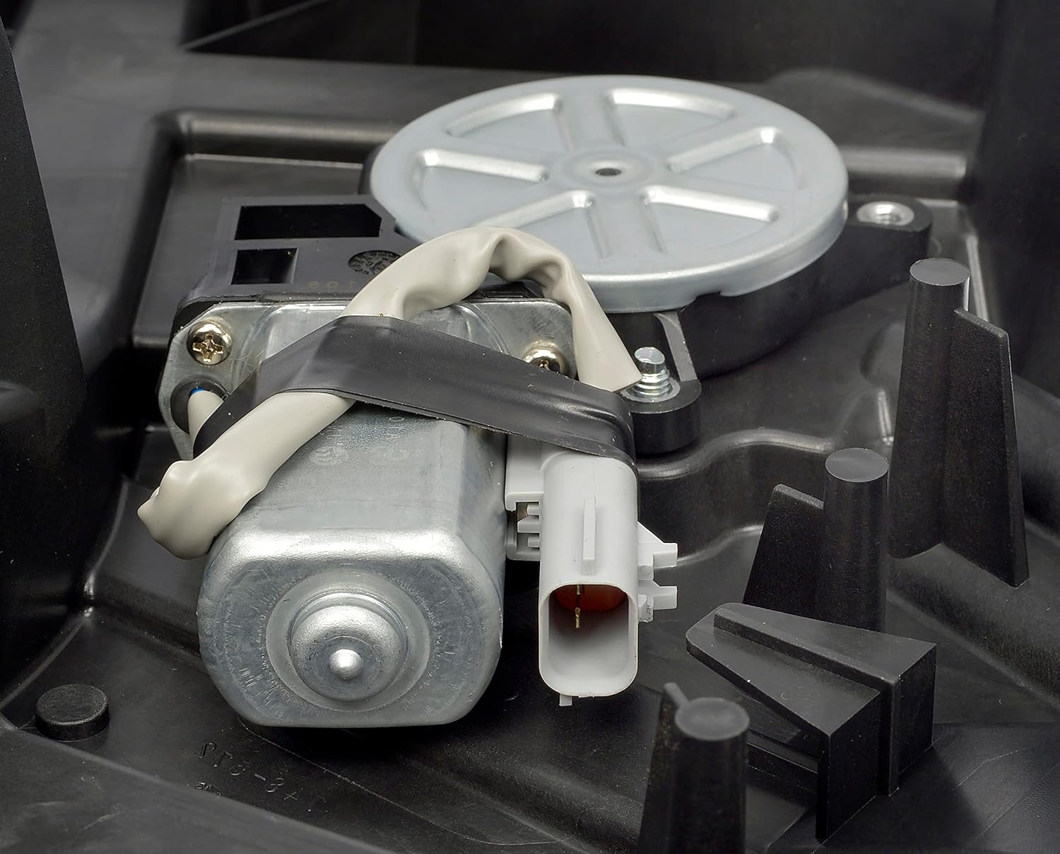 Dorman 748-573 Rear Driver Side Power Window Regulator and Motor Assembly Compatible with Select Jeep Models