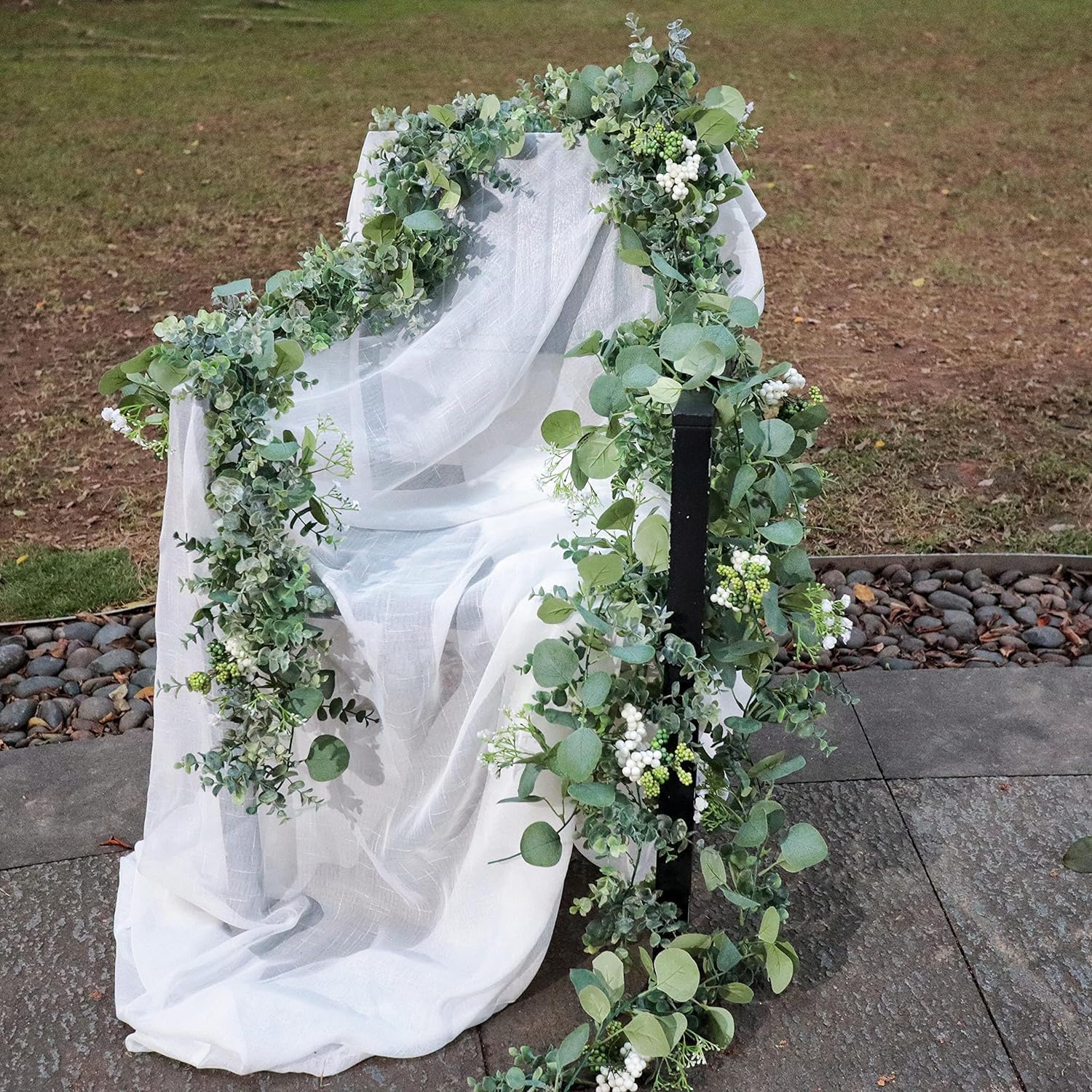 Ramo De Flores Ramo De Rosas Y Chocolates Dia De La Madre En Cali U1405  Flores Cali Ramo De Flores Naturales A Domicilio, image size:1500x1500