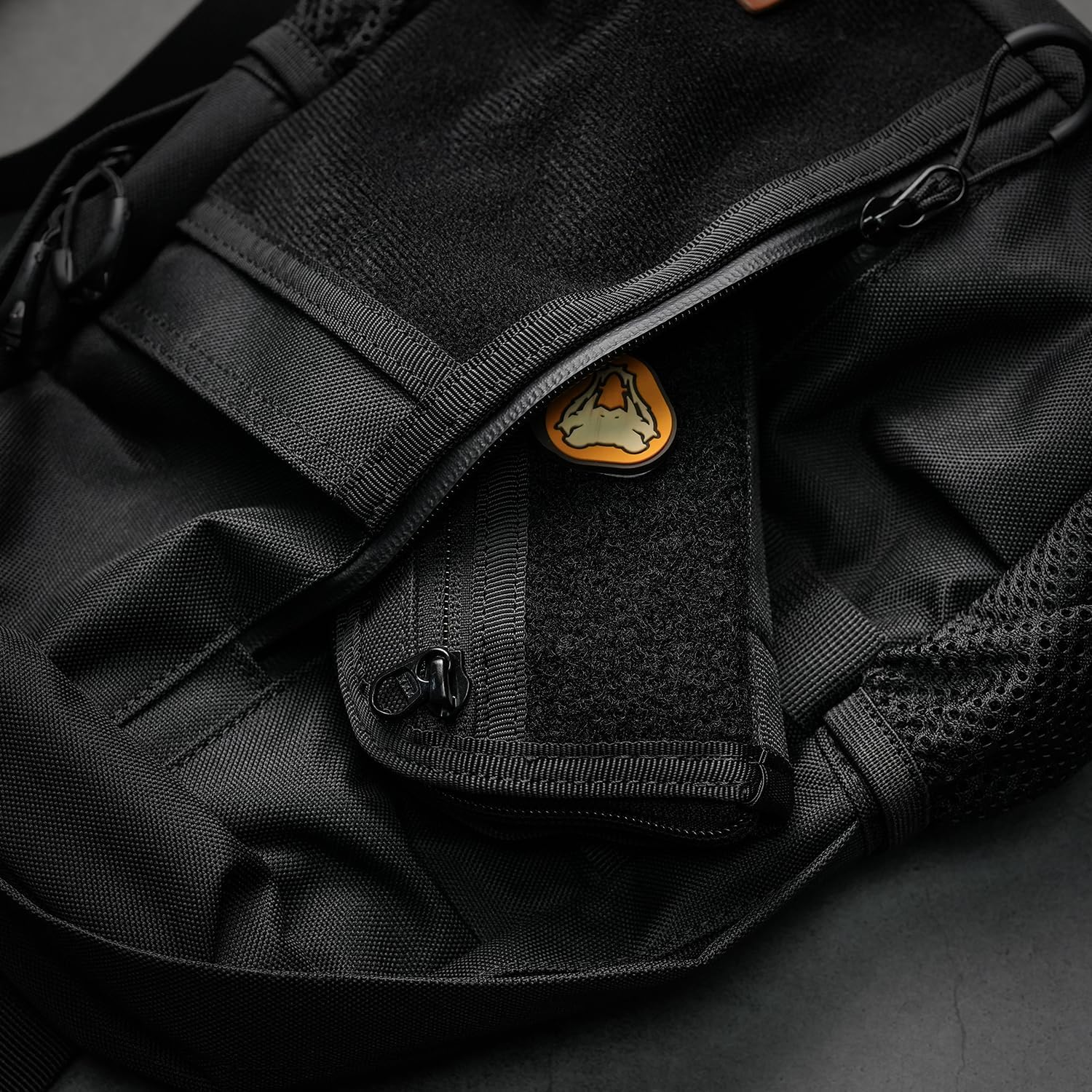 VIPERADE VE21 EDC Pouch Small Pocket Organizer with 9 Compartments, Pocket Tool Pouch with Patches Display Panel, Mini Organizer Bag for Men (Black Camo)