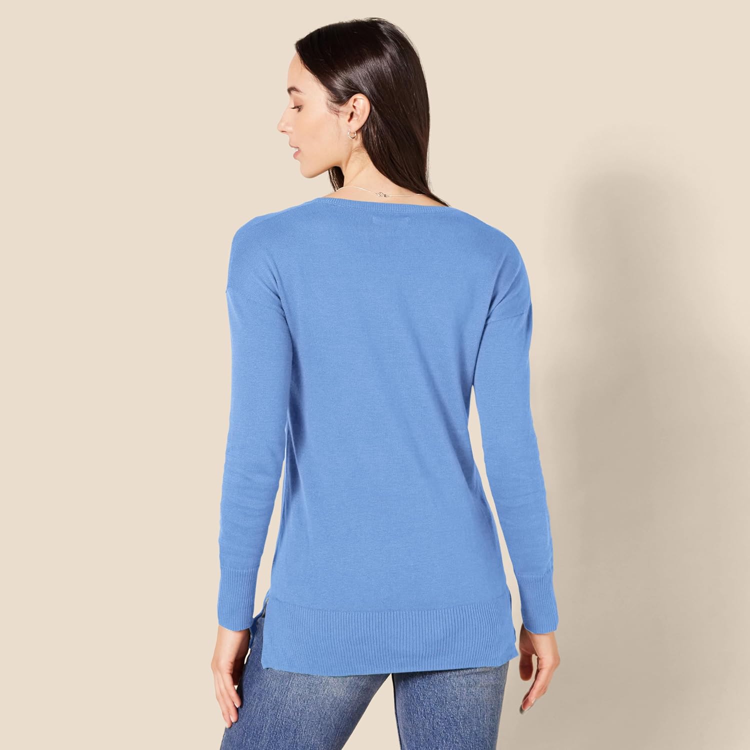 Amazon Essentials Women's Lightweight V-Neck Tunic Sweater, Long Sleeve, Ribbed (Available in Plus Size)