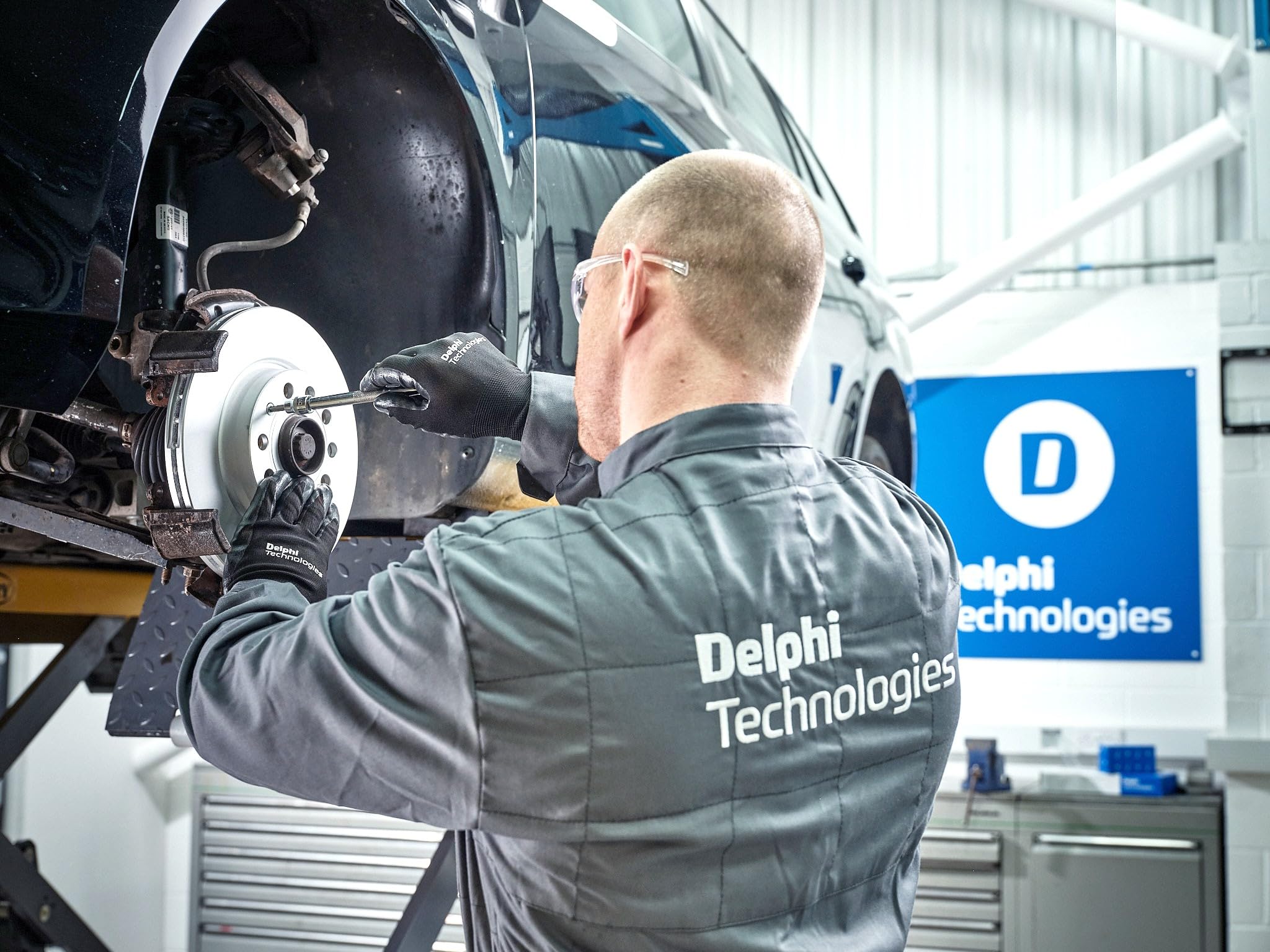 Delphi Tarcze hamulcowe tylne pełne 2 x Ø 244 mm | Bg9410Rsc