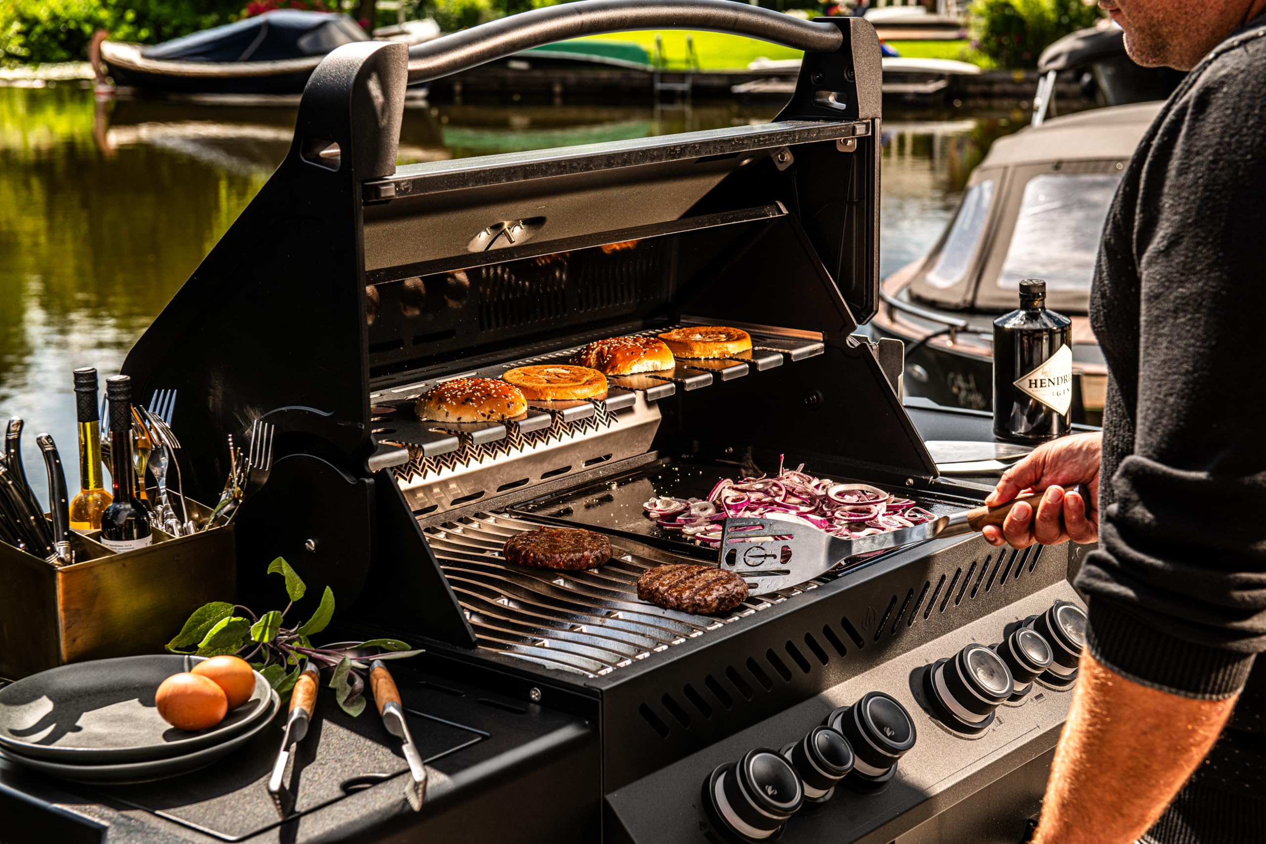 Forged BBQ Spachtel, Pfannenwender, zum Wenden und Servieren, Olivenholz griff
