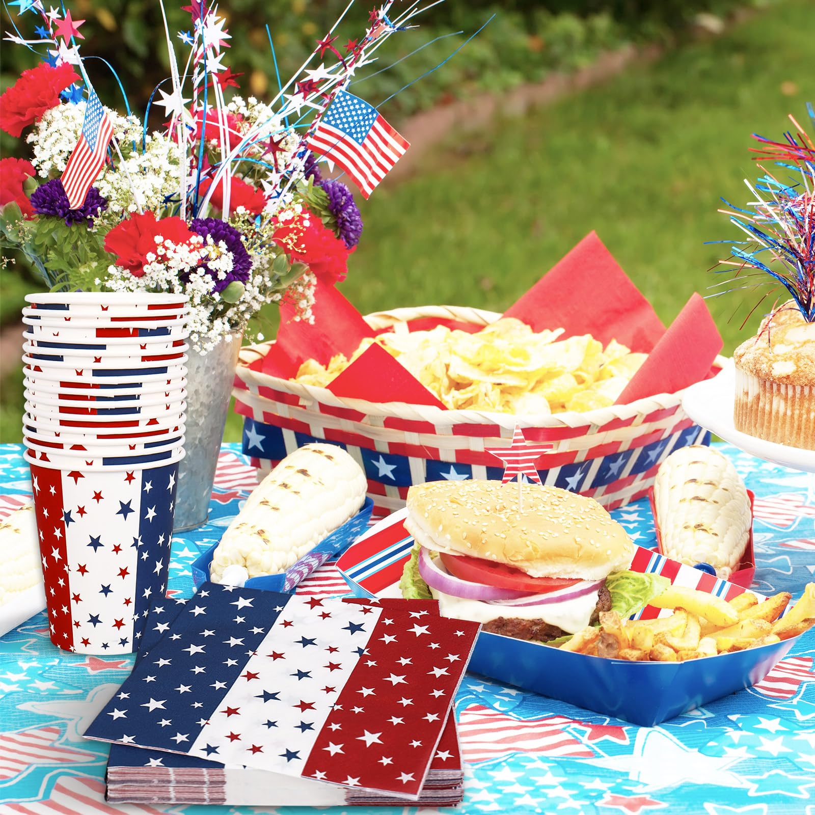 Whaline Set di stoviglie per feste patriottiche da 96 pezzi, con piatto di carta, tovaglioli, tazza rossa, bianca, blu, stella, 4 luglio, stoviglie usa e getta per 24 ospiti, decorazione da tavolo per