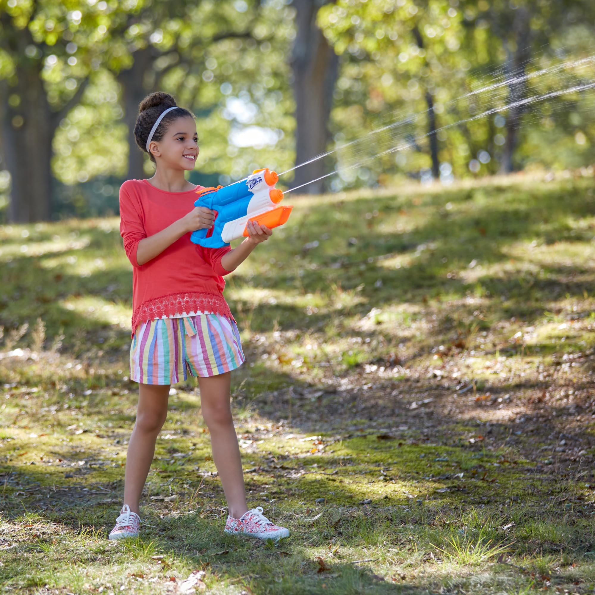 Nerf Super Soaker - Blaster à pompe Twin Tide - Blaster à Eau Puissant pour s'amuser, la pour la compétition et le Jeu de Rôle - Jeux d'Eau Enfant Idée Cadeaux pour Garçons et Filles dès 6 Ans