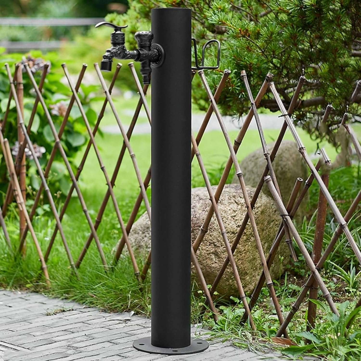 Vertical Garden Water Column Freestanding Hose Stand, Outdoor Antifreeze Faucet Stainless Steel Water Dispenser Hydrant with Spray Gun(86cm/33.8in)