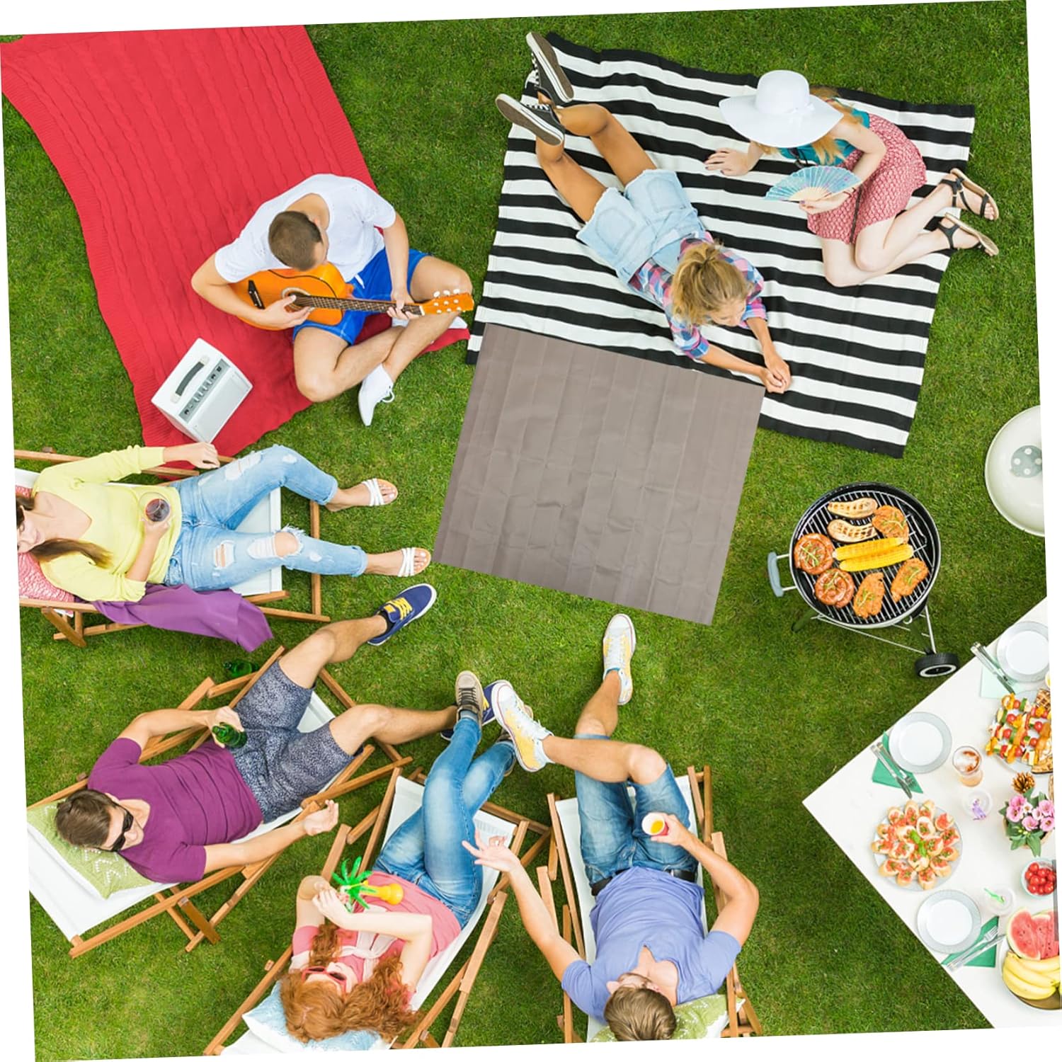 Happyyami 5pcs Lawn Terrace BBQ Fireproof Mat for Deck Grass Fire Mat Outdoor Grill Mat BBQ Grill Pad Under The Grill Mat Out Door Rugs Fire Retardant Mat PVC Burning Wood Camping Supplies