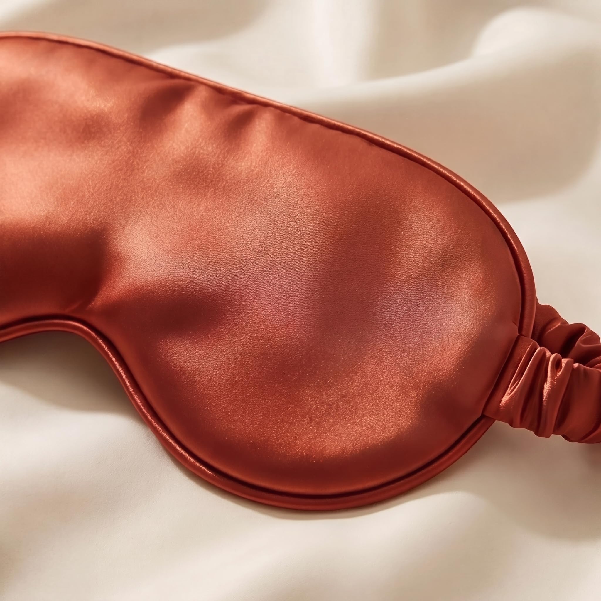 Masque de Sommeil Cocooning en Soie de Mûrier | Ultra Doux, Pour Rituels de Beauté et Repos | Terracotta Naturelle