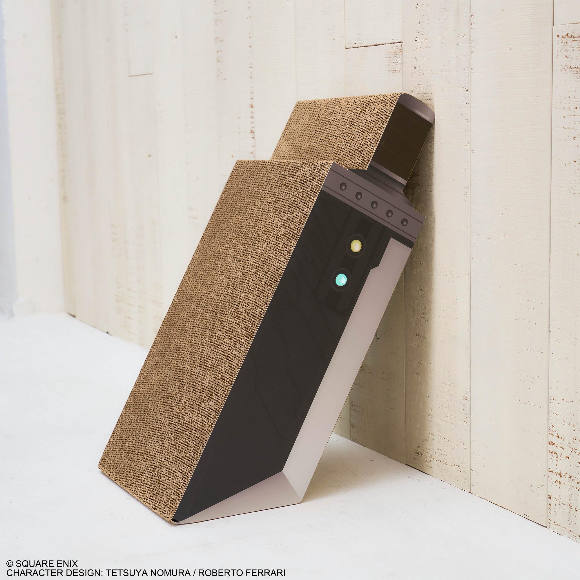 ファイナルファンタジーVII 爪とぎ　バスターソード Amazon.co.jp: FINAL FANTASY PETs 爪とぎ バスターソード : ペット用品