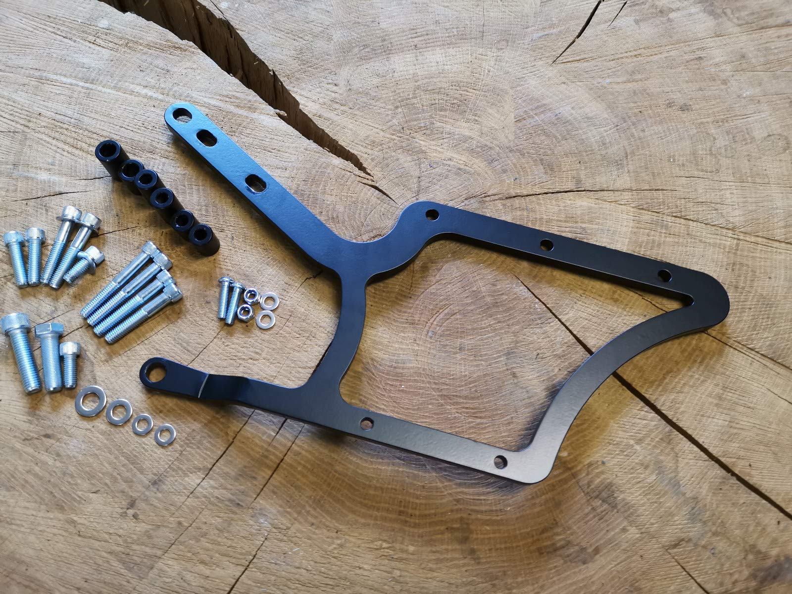 Support Sacoche de Selle Compatible avec HD Softail Fatboy Harley Davidson Mauvais Côté 1997-2017 Revêtement à la Poudre Hertage Deluxe Twin Cam Evolution Evo XL Caisson Poche Latérale
