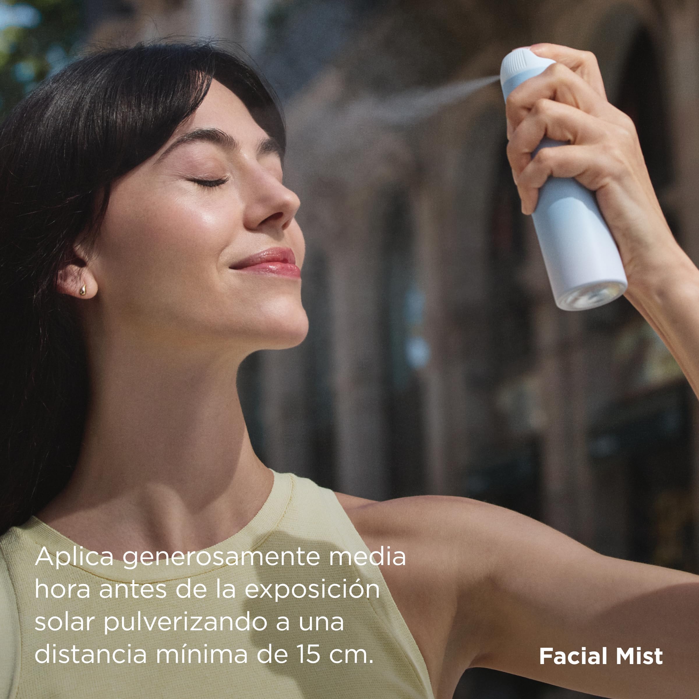 ISDIN Facial Mist SPF 50 (100 ml) | Ultra cienka i niewidoczna mgiełka do twarzy | chroni, nawilża i utrwala makijaż, promienna skóra, odporna na działanie wody, odpowiednia dla skóry wrażliwej