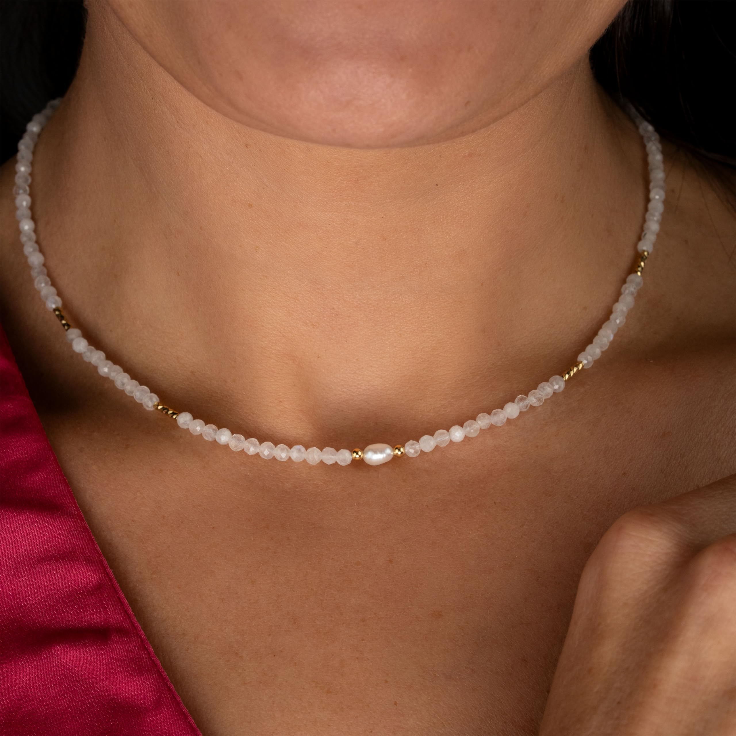 Halskette aus natürlichen Edelsteinen Mondstein Perle 14K vergoldet 3 mm
