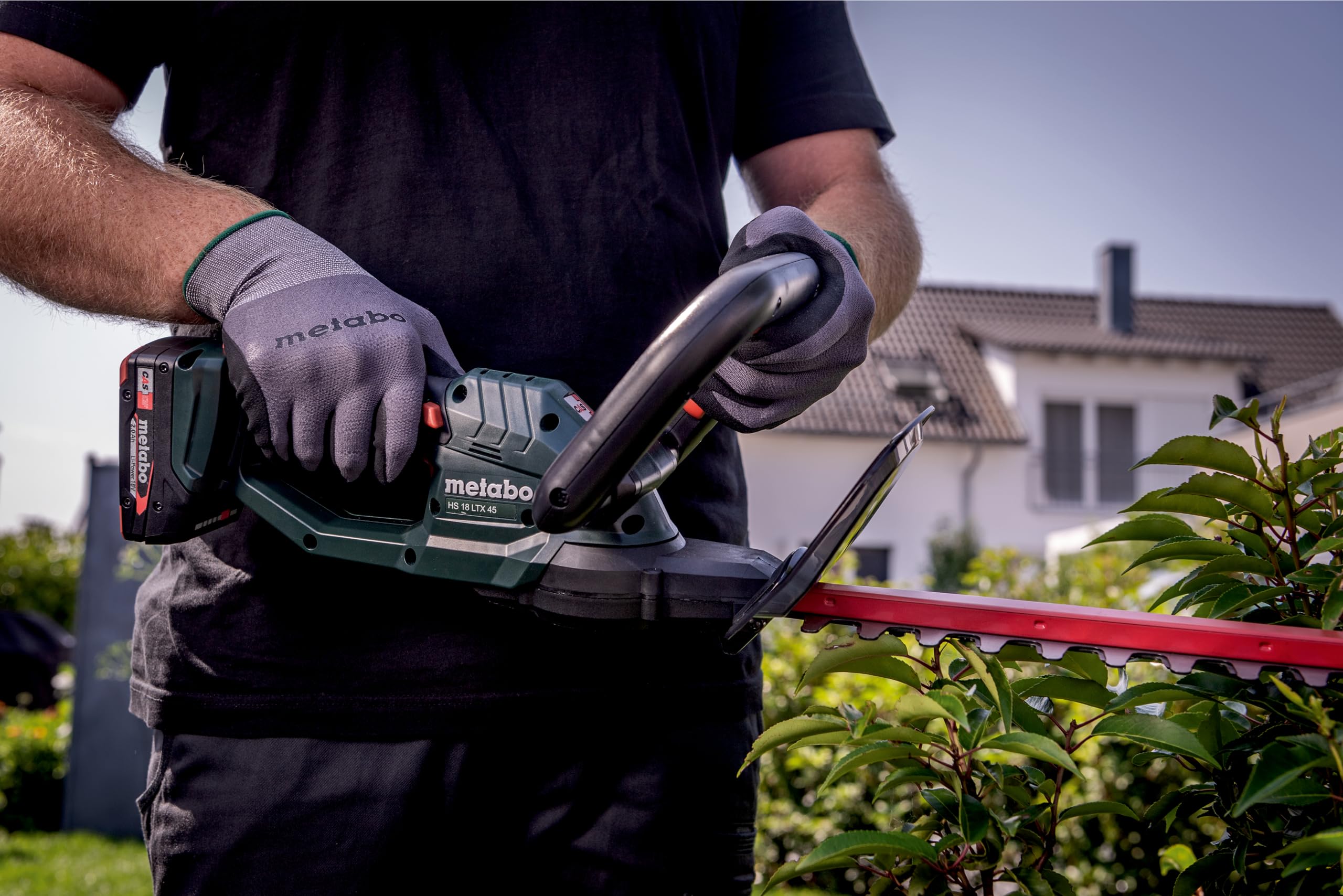 metabo Cortasetos a Batería HS 18 LTX 55, Podadora de 18V para Jardín | Herramienta silenciosa con cuchillas láser de 55 cm, parada rápida en 0.08 s, sin batería ni cargador incluidos