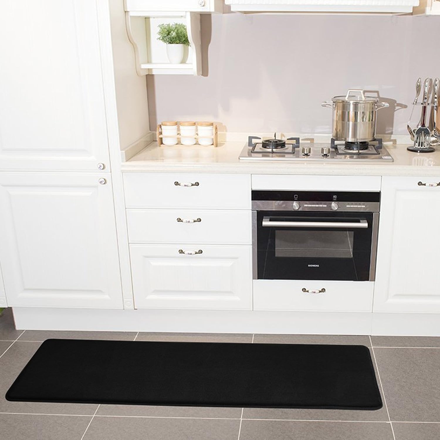 Kitchen Rug Set, LEEVAN Memory Foam Kitchen Comfort Mat Super Soft Rug Microfiber Flannel Area Runner Rugs Non-Slip Backing Washable Bathroom Rug Set of 2 Pcs-15"x47" (Black)