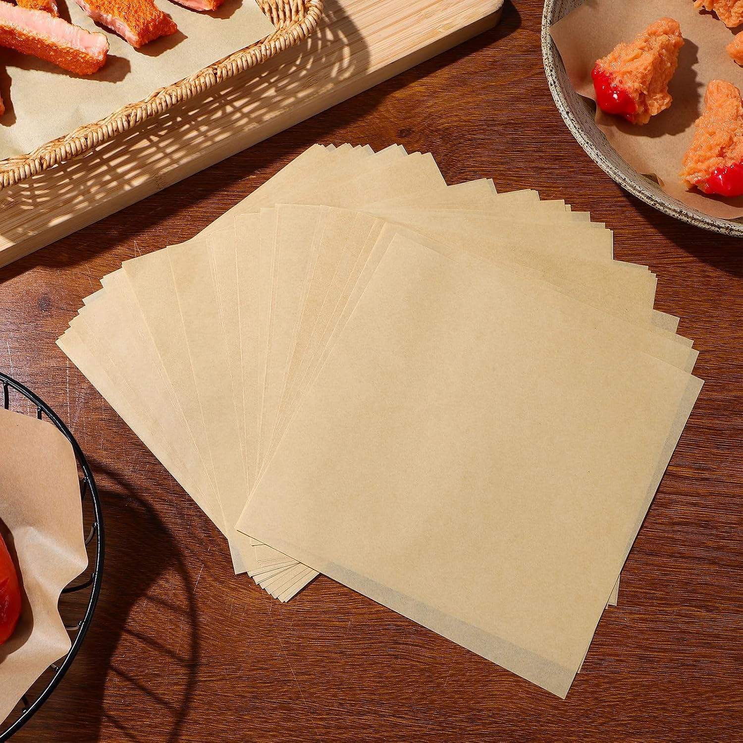 Oil-absorbing Kitchen Paper Pads 18x18cm, Kraft Parchment Disposable Snack Mat for Fried Food, Heat Resistant Greaseproof Baking Sheets 500 Sheets for Cooking and Party Use