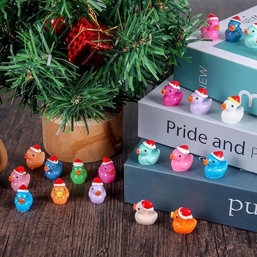 Miniatura 6 de 150 piezas de mini patos de resina de Navidad, pequeño sombrero de hada de Papá Noel, pato, micropaisaje, jardín, decoración de casa de muñecas para