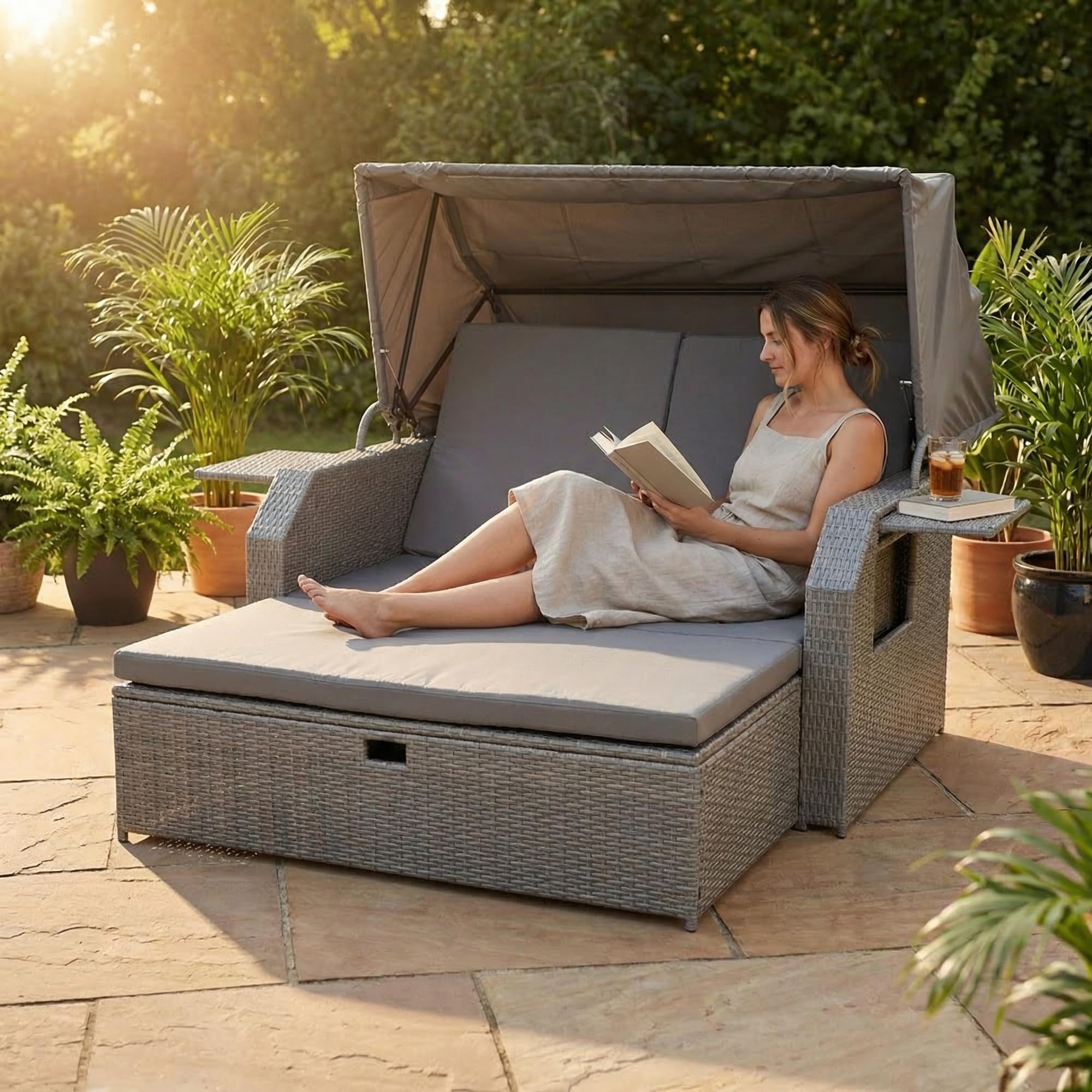 Mucola Strandkorb inkl. Sonnenschutz Polyrattan Sonnenbett inkl. verstellerbarer Rückenlehne und klappbaren Seitentischen Outdoor Lounge wetterfest