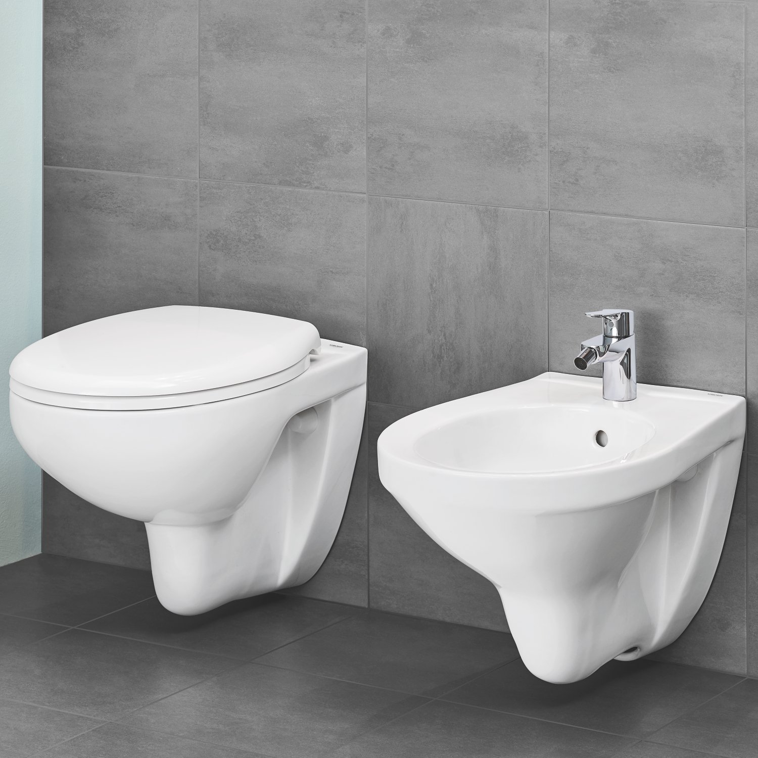 GROHE cuvette et abattant WC suspendu Bau ceramic, sans bride, volume de chasse 3/6 L, porcelaine vitrifiée, finition blanc alpin, 39351000 (Import Allemagne)
