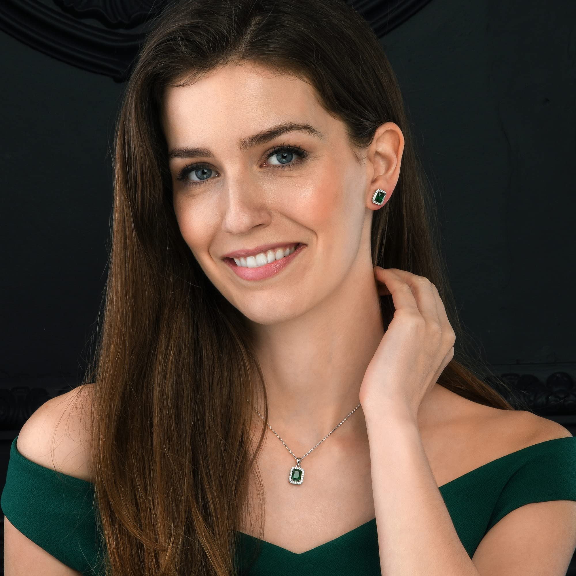 Diamond Treats Collana Donna in Argento Sterling 925 con Zirconi Taglio Smeraldo Bianchi, Verdi, Blu o Rossi, Elegante Collana Rettangolare in Argento con Confezione Regalo