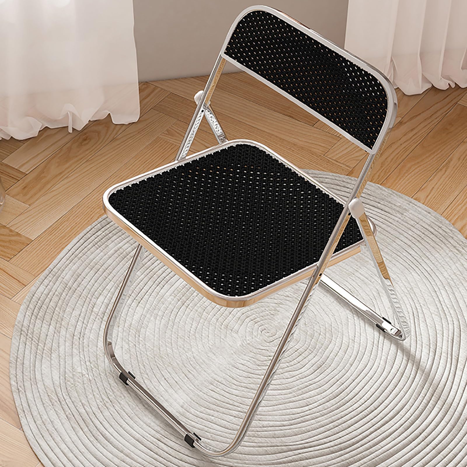 Chaise pliante intérieure pour résoudre le manque de sièges aux fêtes