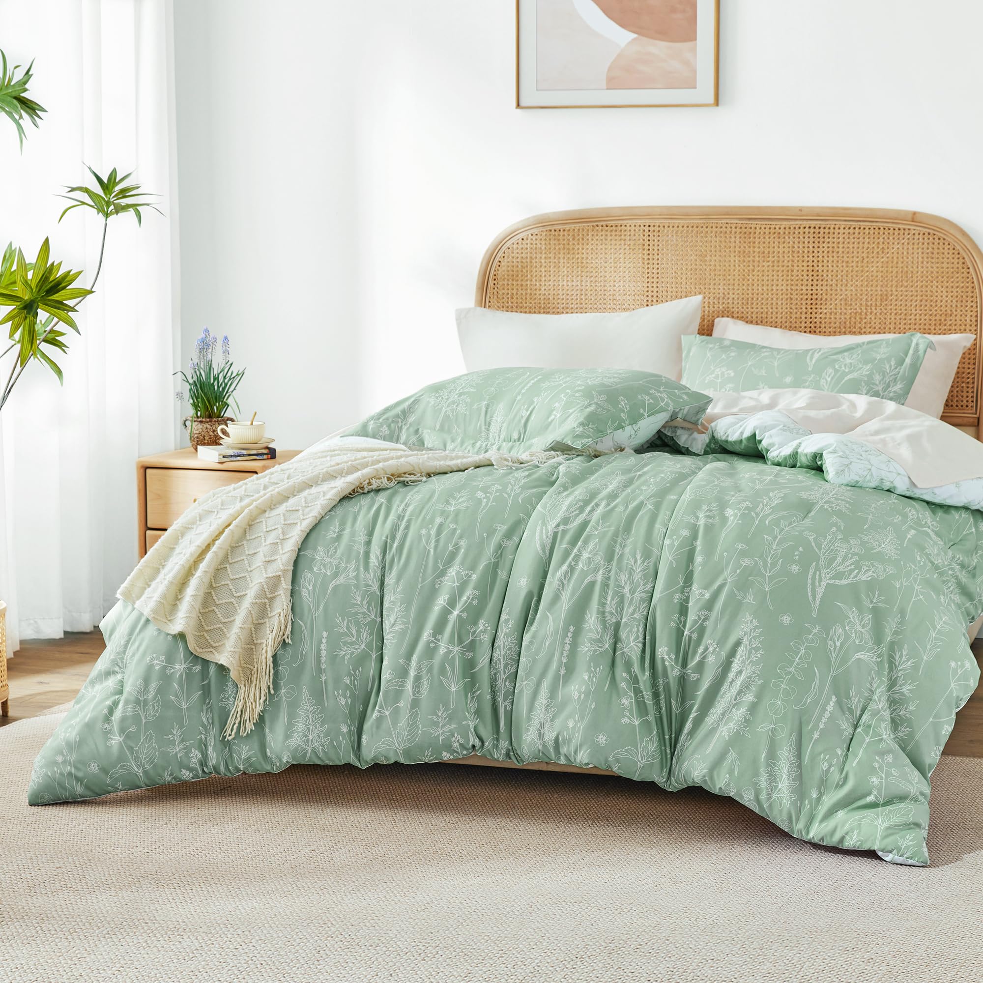 Love's cabin Sage Green Comforter Set Queen - Queen Size Comforter Set, 3 Pieces Cute Floral Bedding Sets for All Seasons,1 Soft Reversible Botanical Flowers Comforter and 2 Pillow Shams