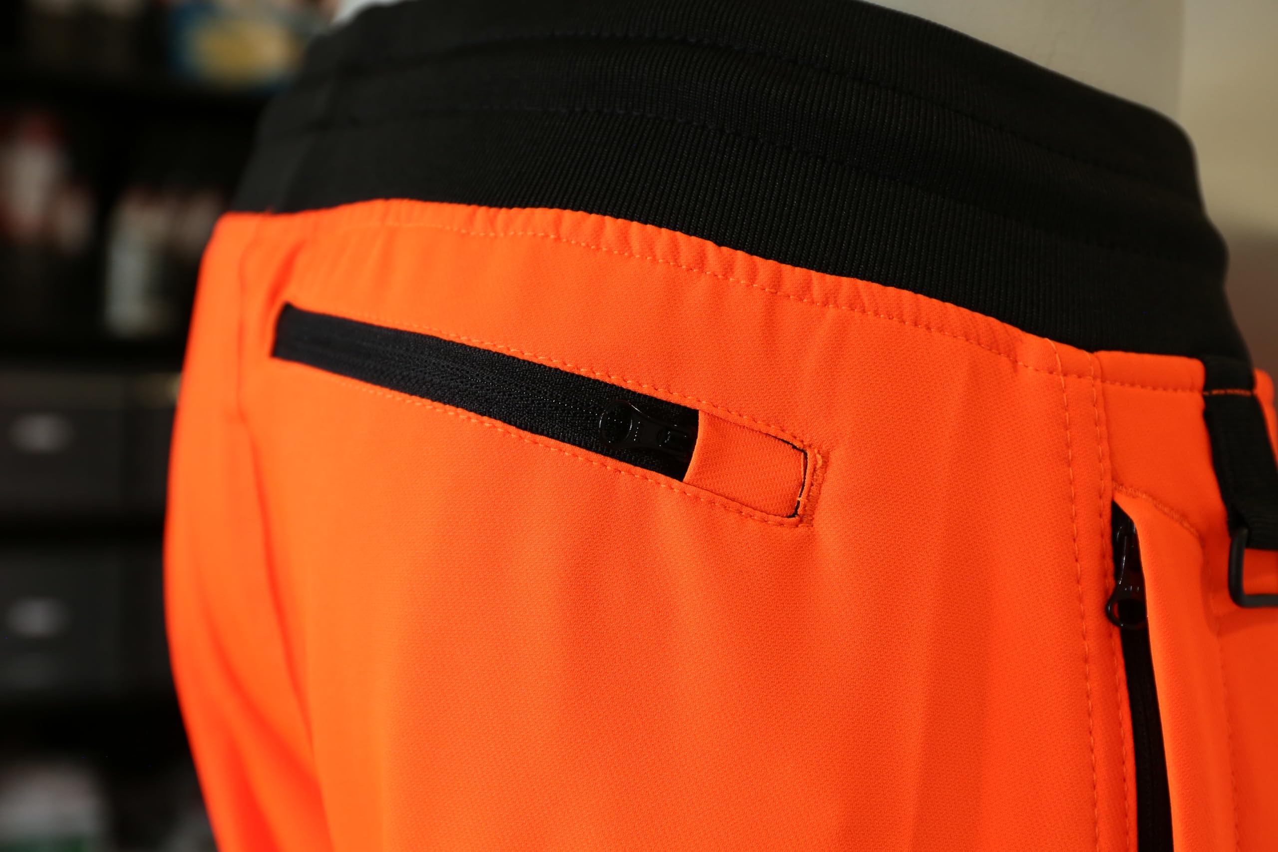 Pantalon de travail flexible et durable avec poches genouillères