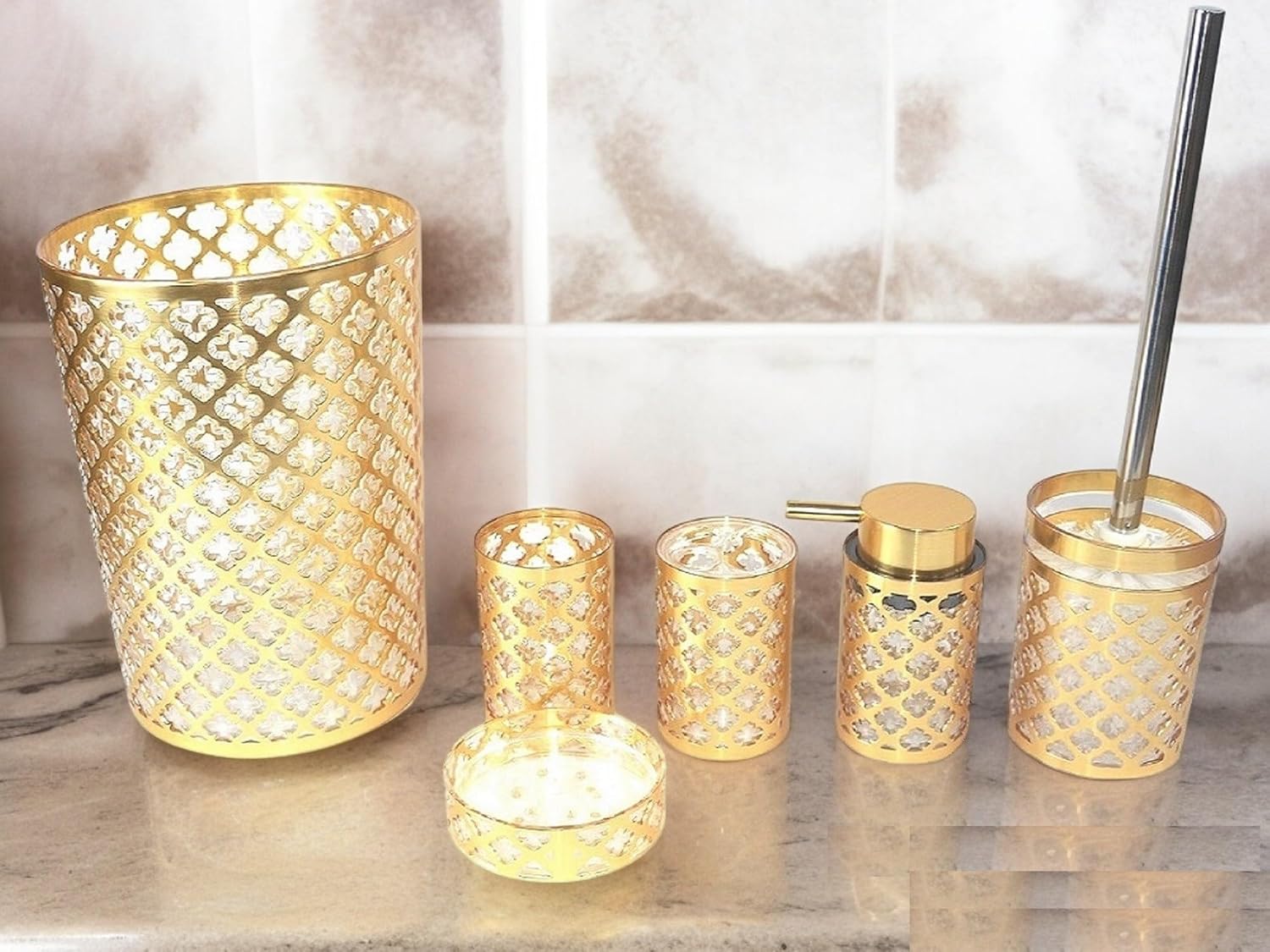 Daniel's Bath & Beyond Accessory Set Geneva, Gold