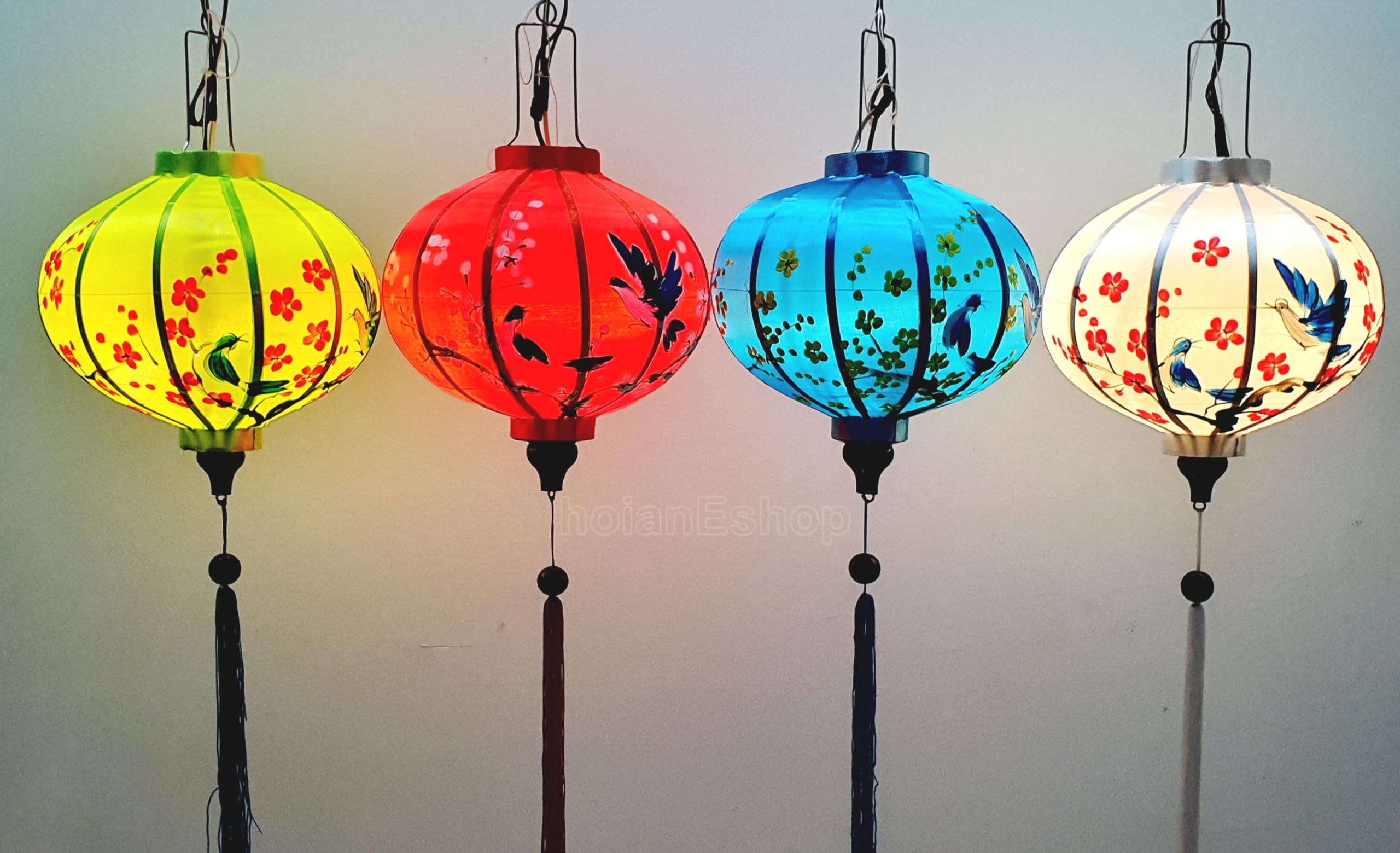 Hoi an Silk Lanterns for Christmas Decorations - Wedding Party Decorations Outdoor Garden Decorative Traditional Lanterns for Restaurant Decorations -Customize Lanterns (Set 4 PCS)