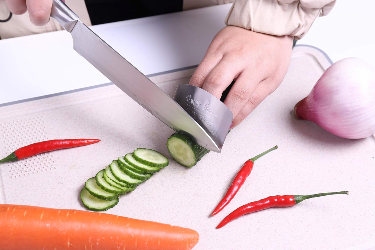 2 Packs Stainless Steel Finger Guards,Cutting Knife Cutting Protector,Kitchen Tool Guard Finger Protector For Slicing and Chopping: Home & Kitchen