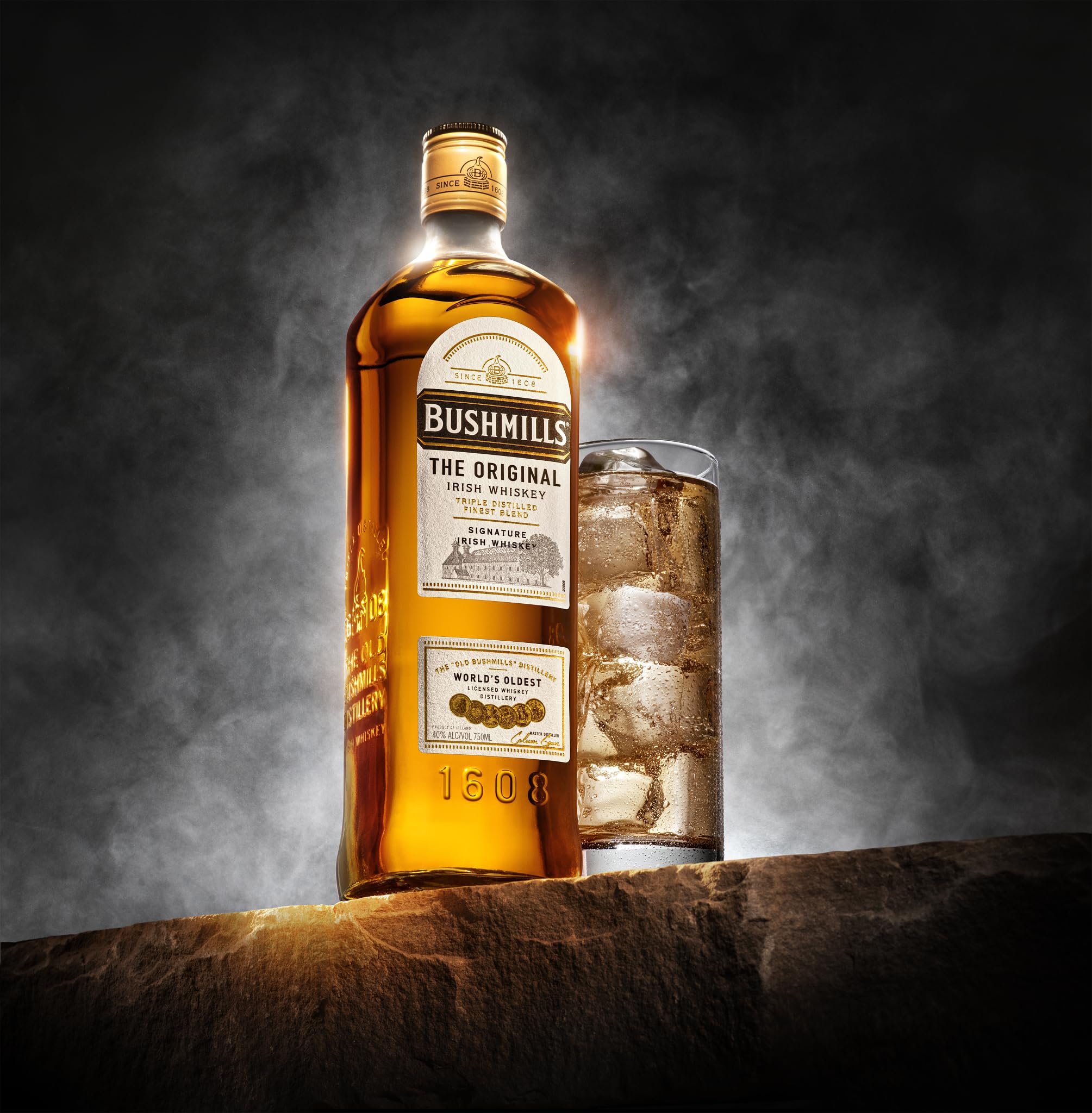 Bushmills Original Irish Whiskey (1 x 0,7 l) – klassischer, dreifach destillierter Finest Blend Whisky aus Irland