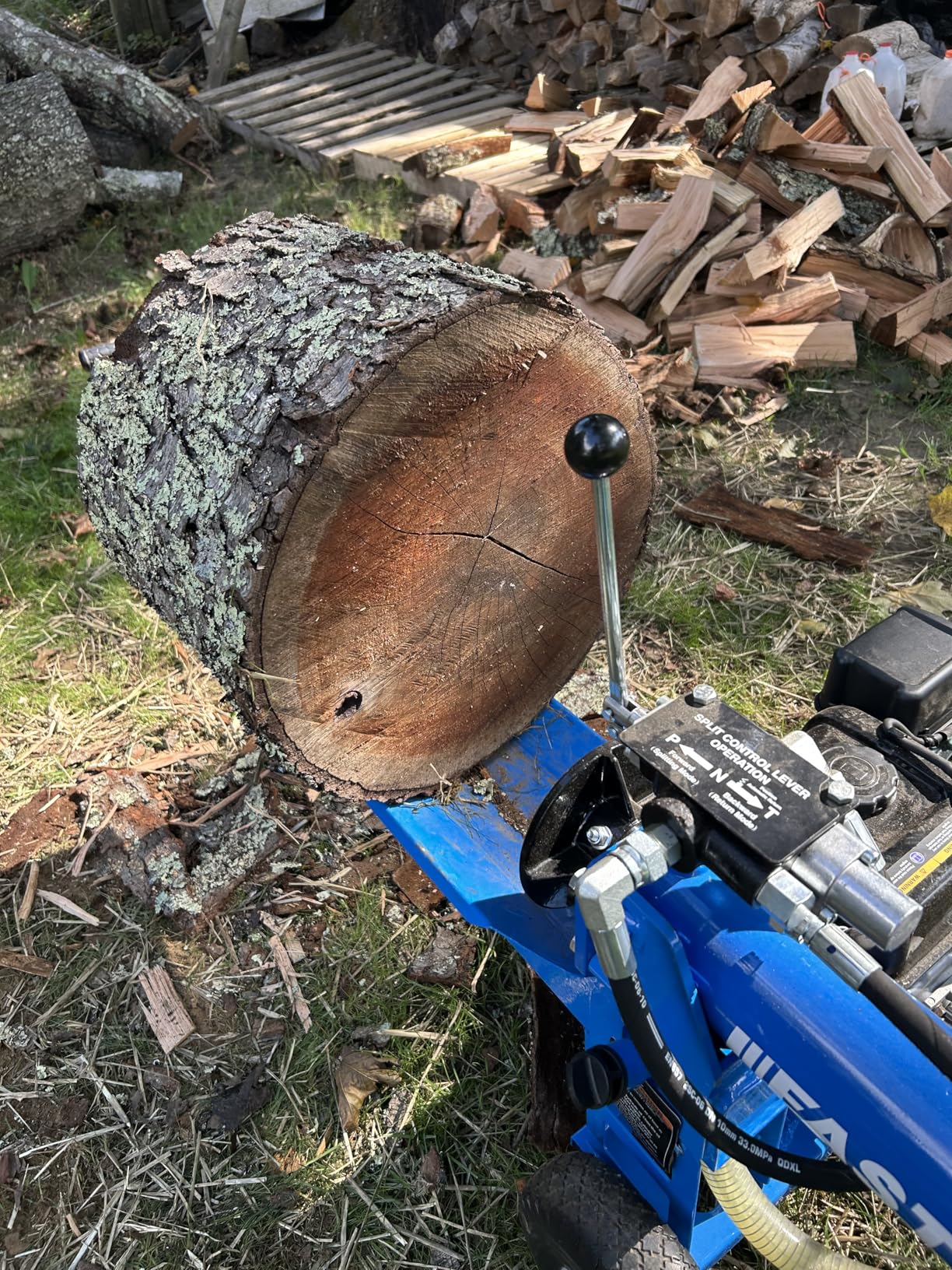 Landworks 20-Ton Log Splitter - 7HP 209CC Gas Engine, 16