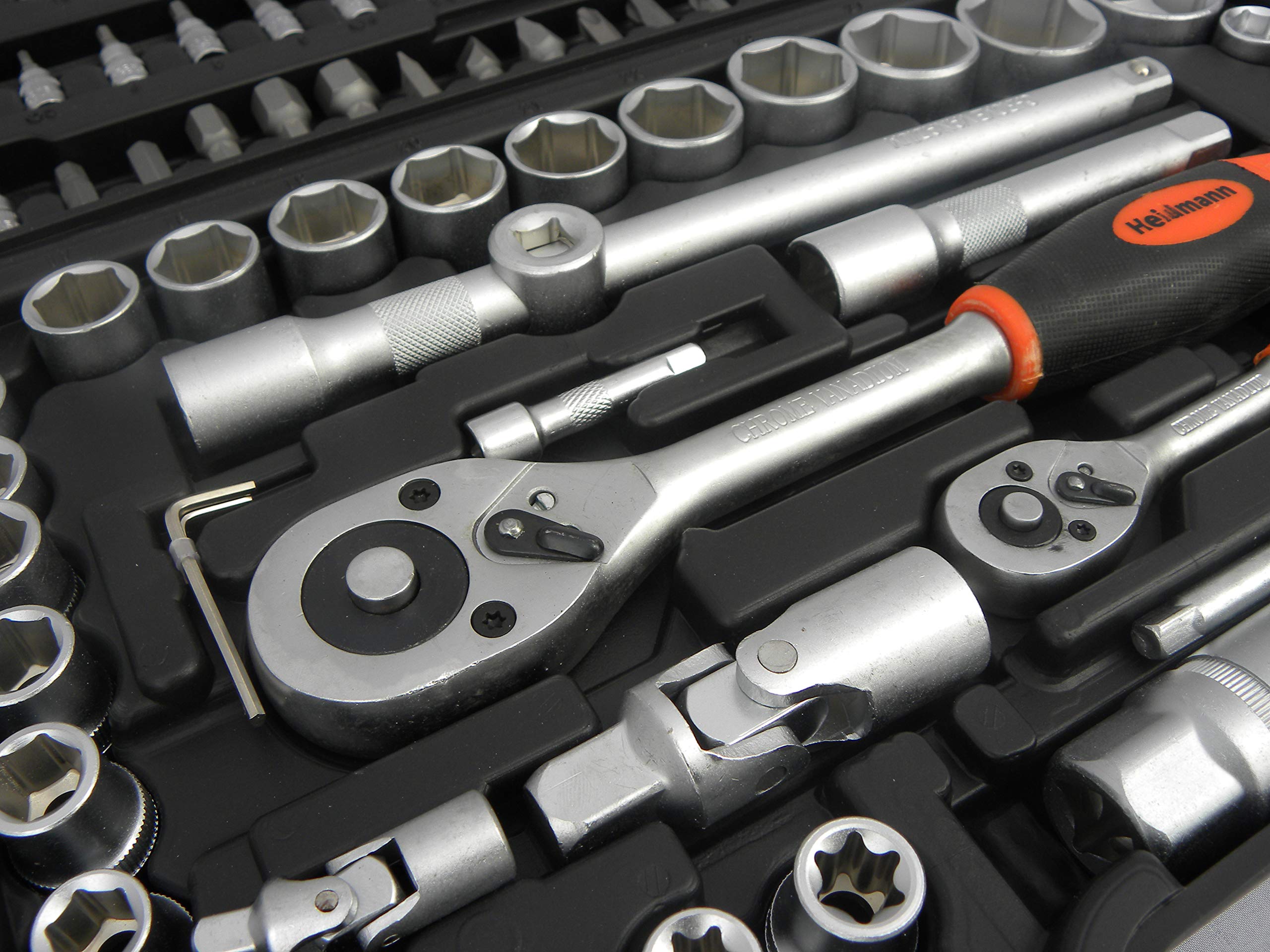 BSD Set di Chiavi a Bussola, Metriche - 1/2” e 1/4” Chiave a Cricchetto, Bussole 6 punte, Bussole 12 punte, Bussole TORX, Bussole per Candele, Set di Inserti di Avvitatore - 108 Pezzi