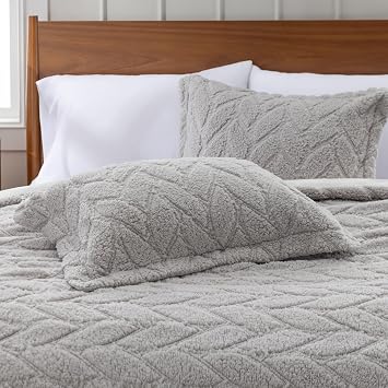 Berkshire Sherpa & Velvetloft Comforter Set Full/Queen, Luxuriously Warm Fleece Reversible Microfiber Plush Bedding Set with 1 Comforter(90x90) and 2 Pillow Shams(24x30), Wisp Grey