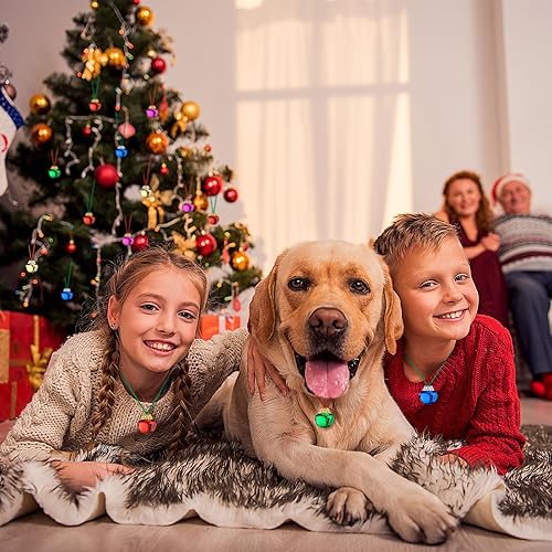 Miniatura 5 de Equsion 500 collares de cascabel de Navidad a granel con cuerda para niños y mujeres, regalos de fiesta, bolsas de regalos, accesorios de decoración