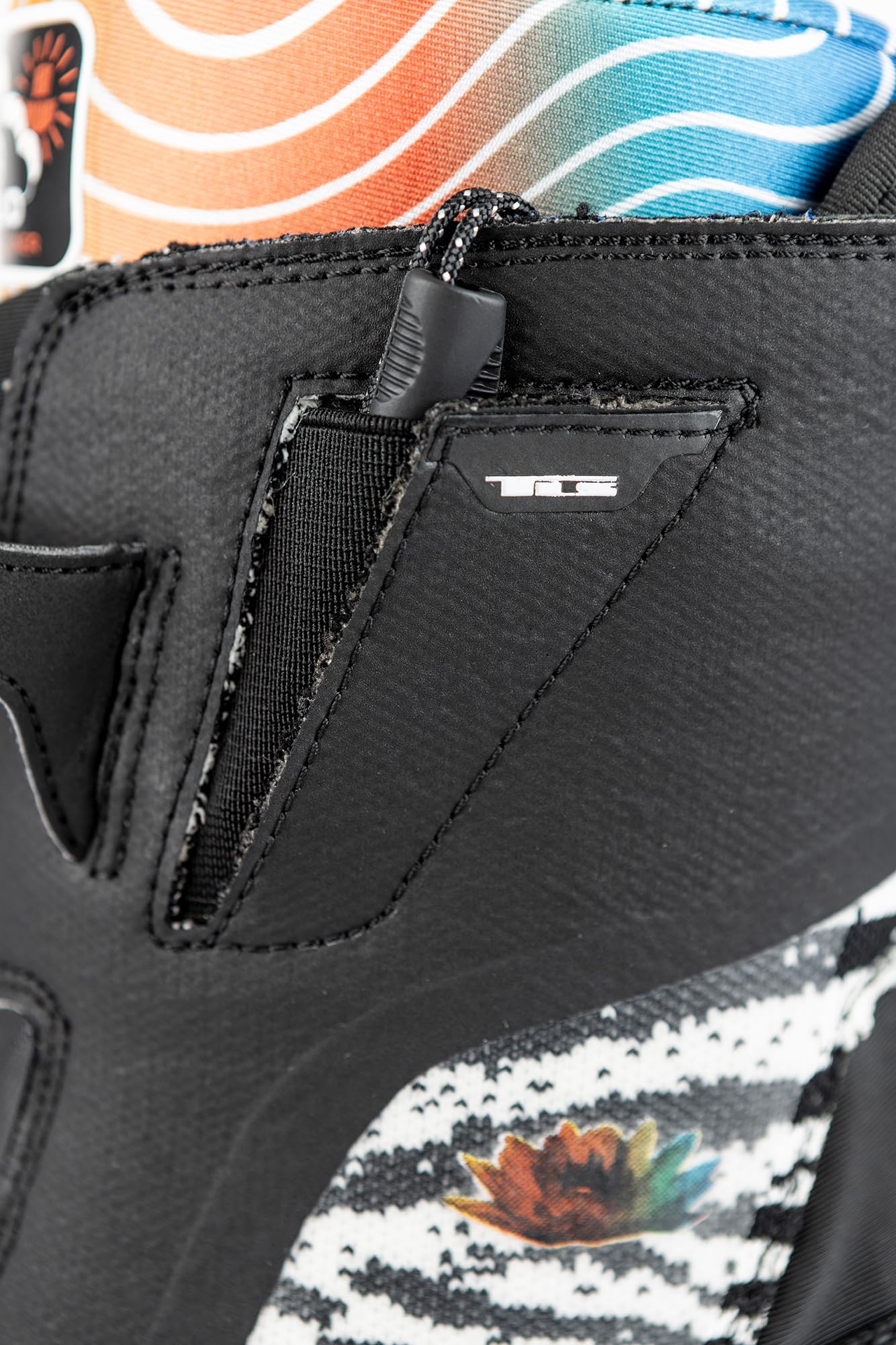Nitro Skylab TLS Bottes de Snowboard pour Homme All Mountain Freeride Premium Système de laçage Rapide Bottes de Snowboard, X Volcom, MP 28.0 // EU 42 2/3 // US 10