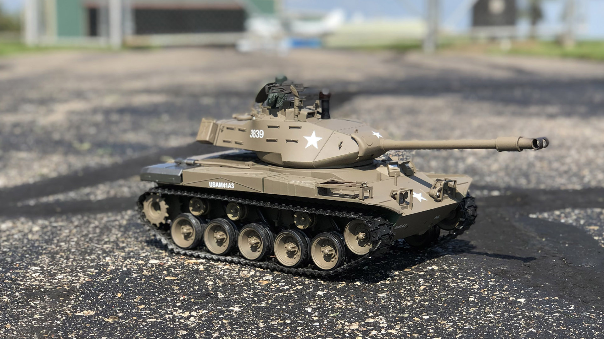 Amazon.com: US M41A3 Walker Bulldog R/C Tanque : Juguetes y Juegos