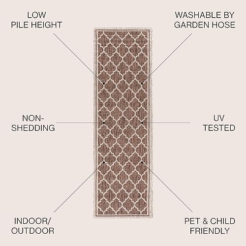 Miniatura 2 de Alfombra tejida con textura y patrón enrejado en S marroquí en forma de trébol JONATHAN Y, para interioresexteriores, marrón expreso, 2 x 8 pies