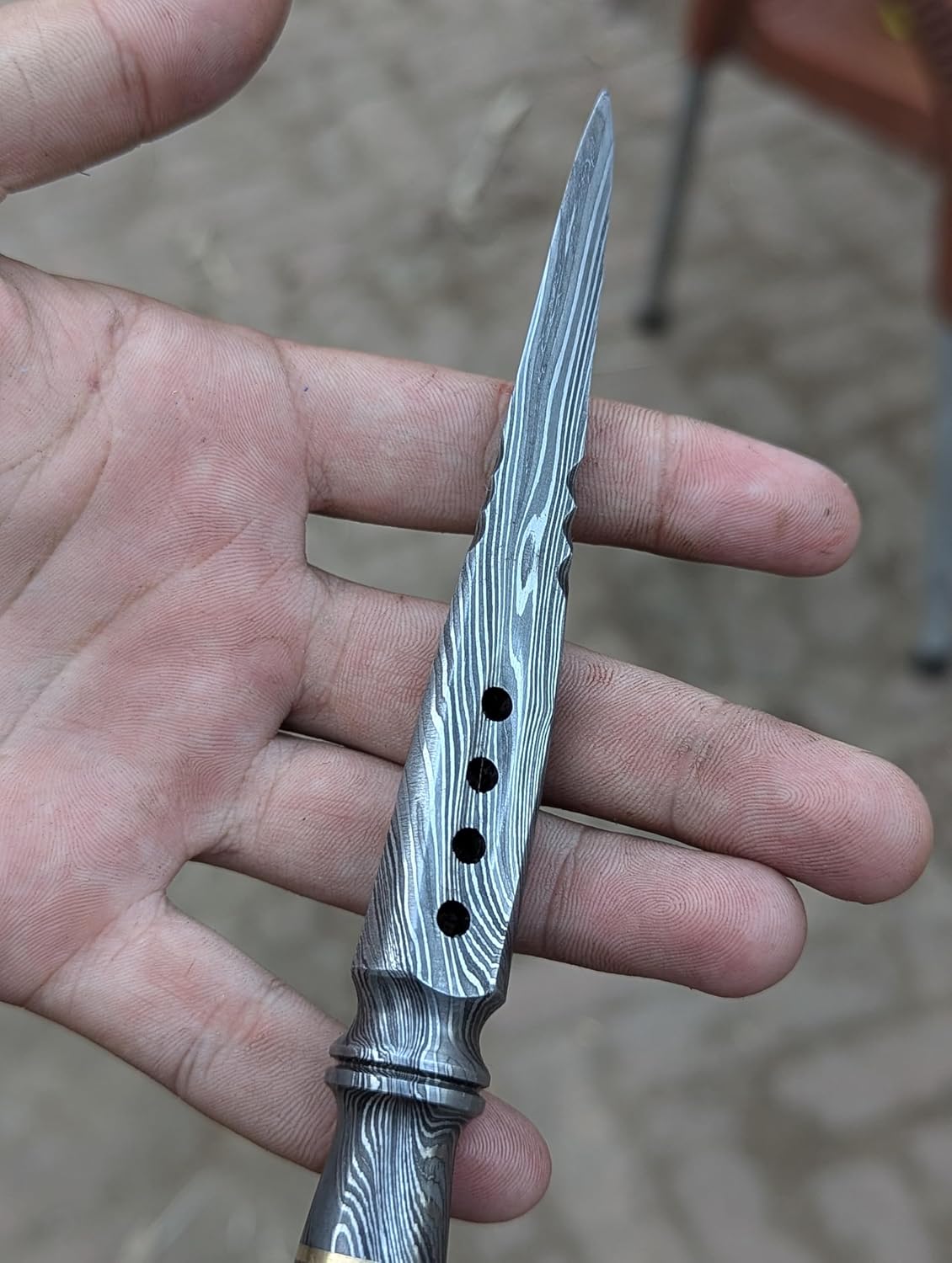 Damascus Tri edge Dagger fixed blade knife Spiral Kris Dagger Knife Cyclone Tri Blades with Leather sheath BWK-J10